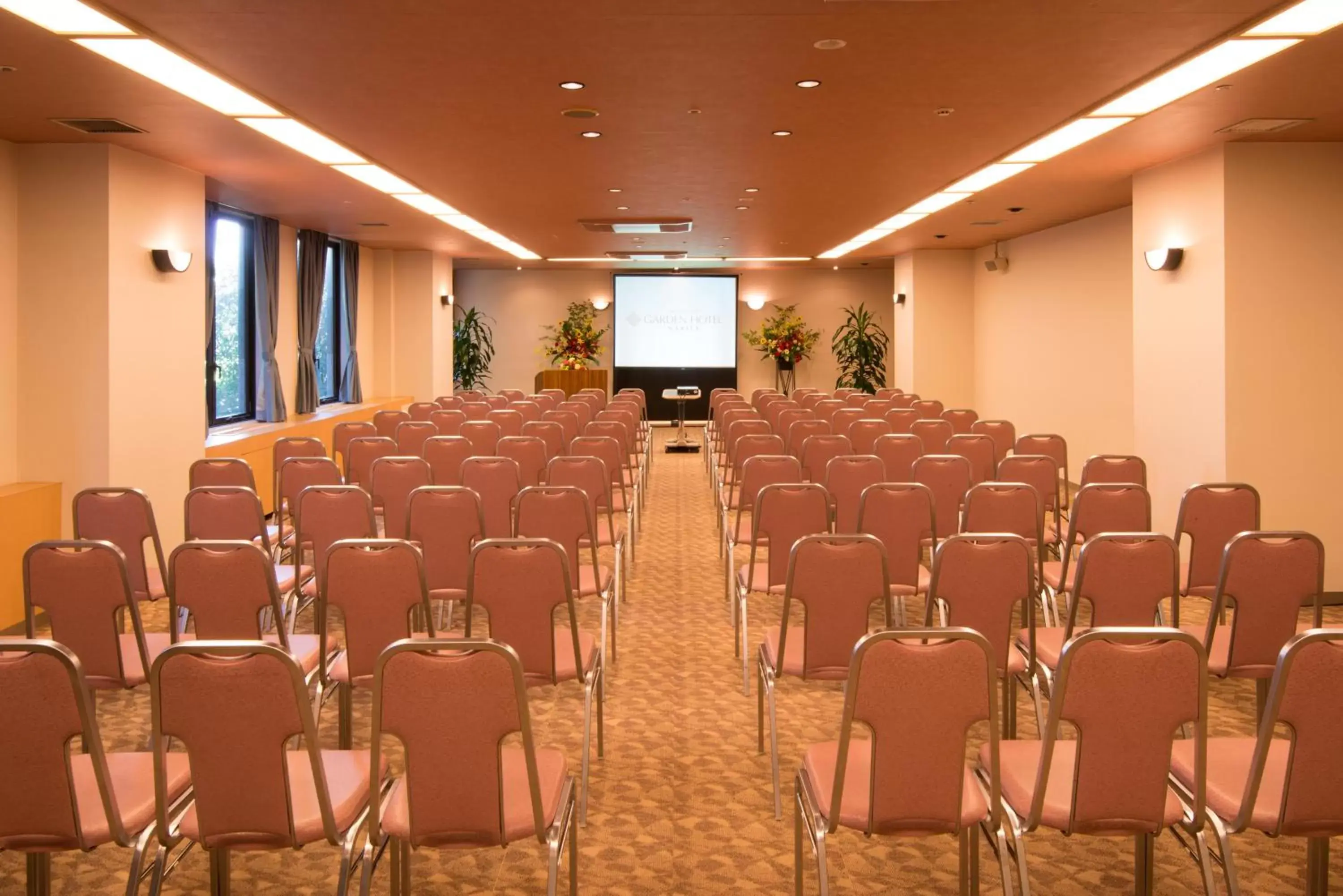 Business facilities in International Garden Hotel Narita