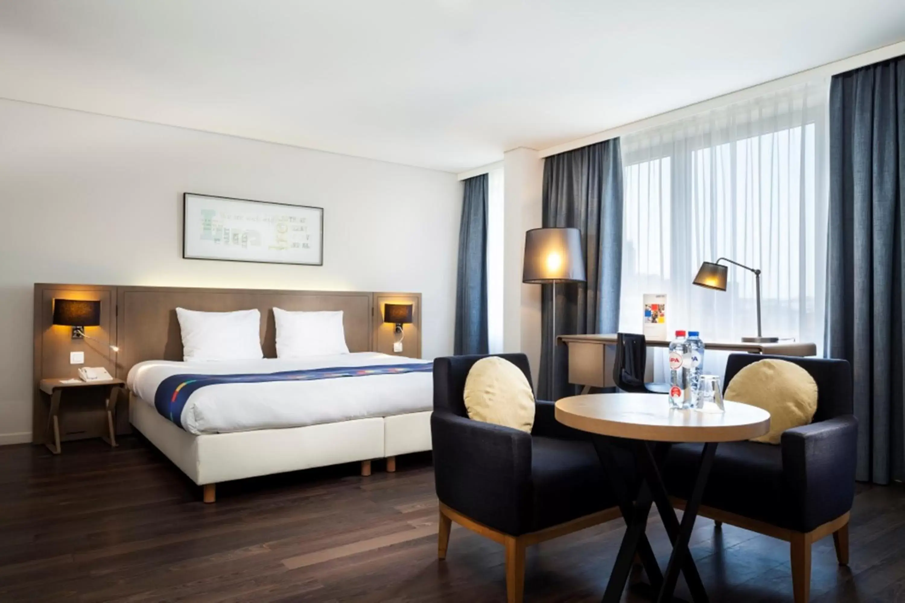 Photo of the whole room, Bed in Park Inn by Radisson Antwerpen