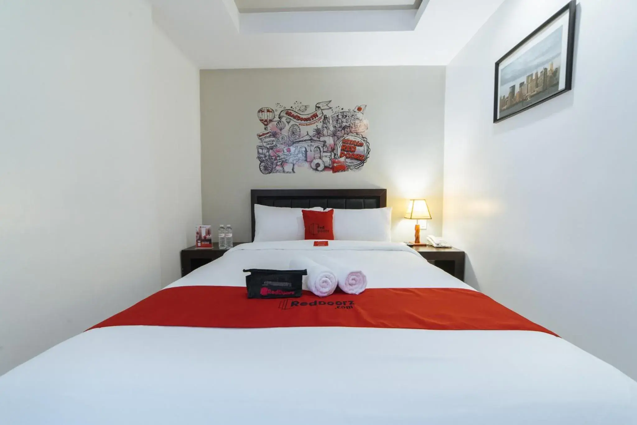 Bed in RedDoorz Plus at One Liberty Hotel Kalayaan Avenue