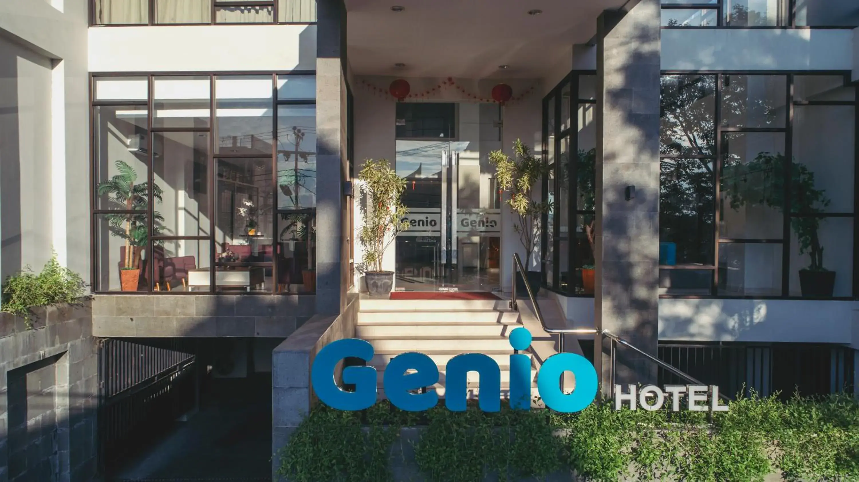 Facade/entrance in Genio Hotel Manado