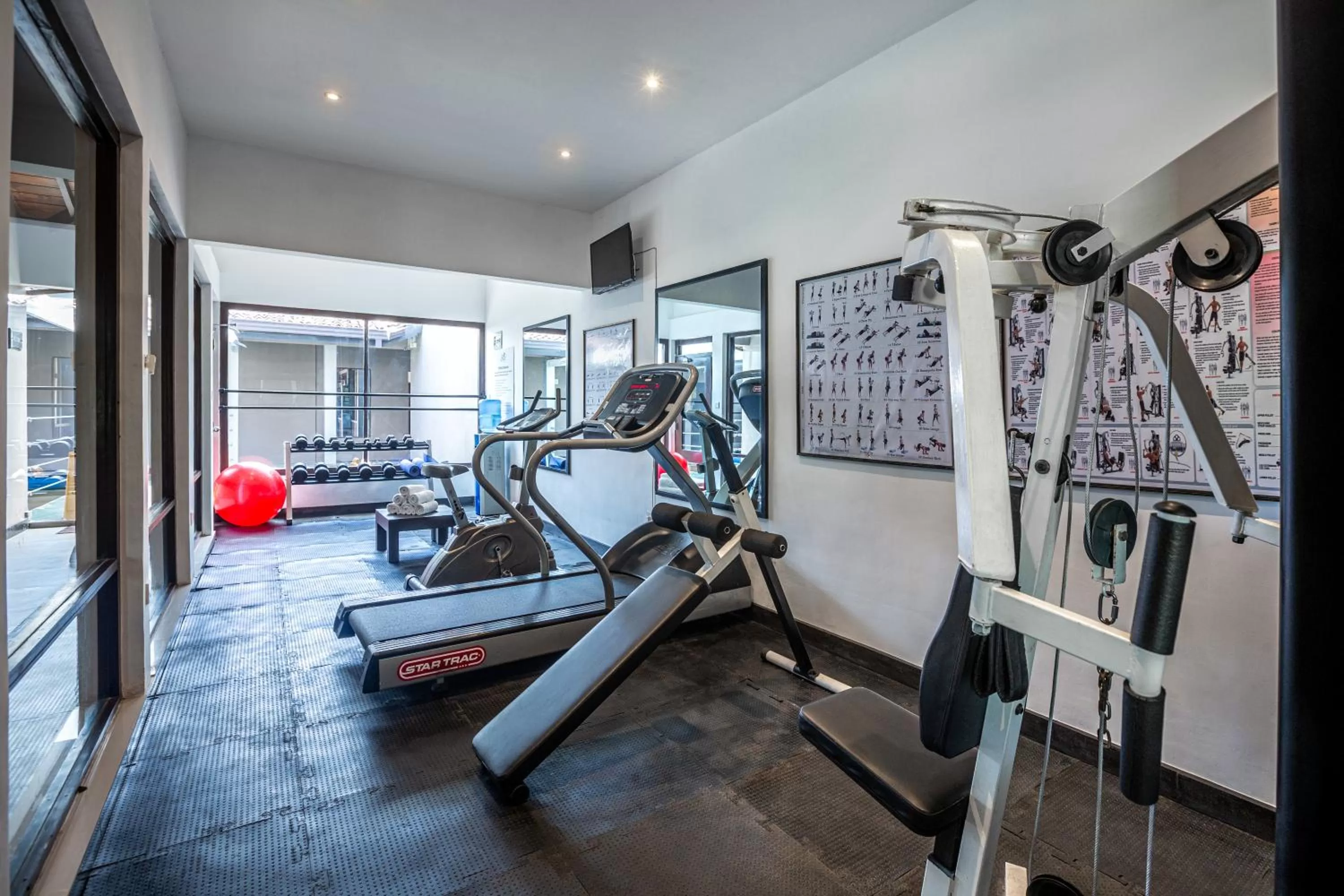 Fitness centre/facilities in Earl's Reef