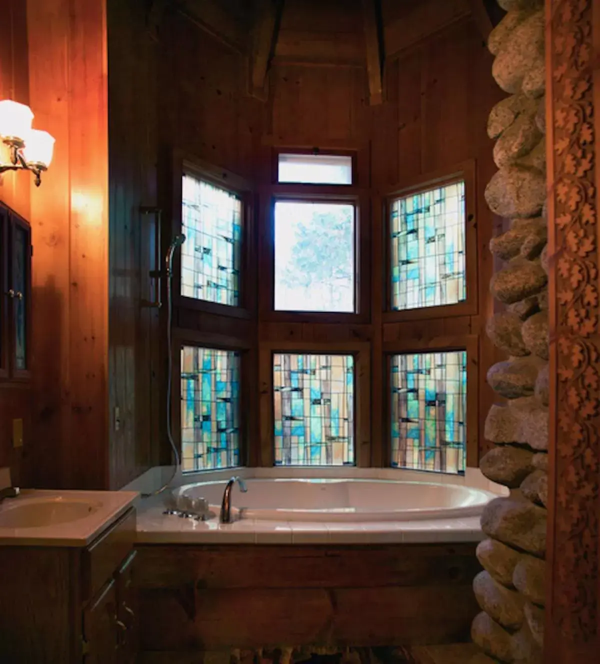 Bathroom in Silver Pines Lodge