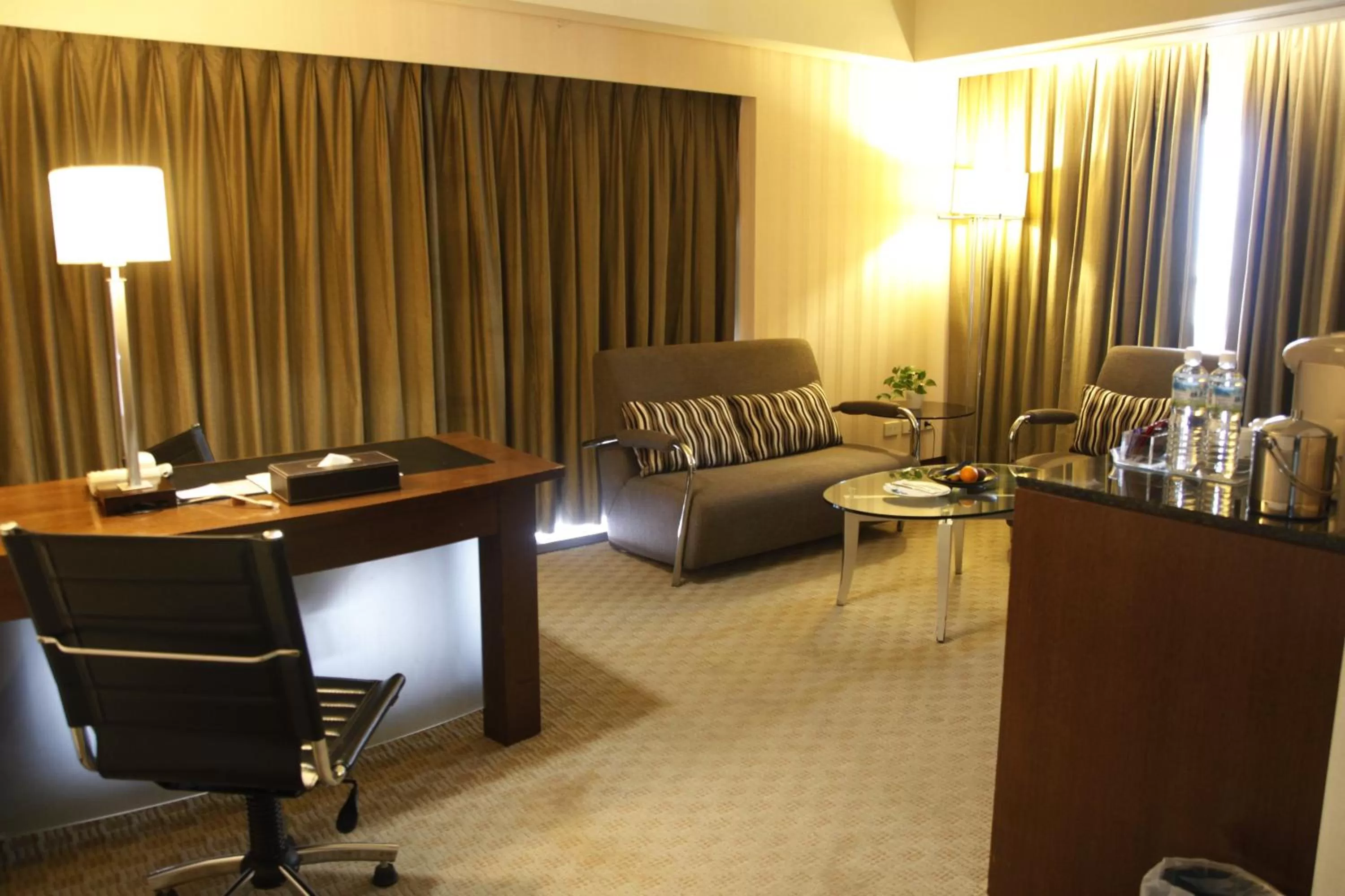Living room in Evergreen Plaza Hotel - Tainan