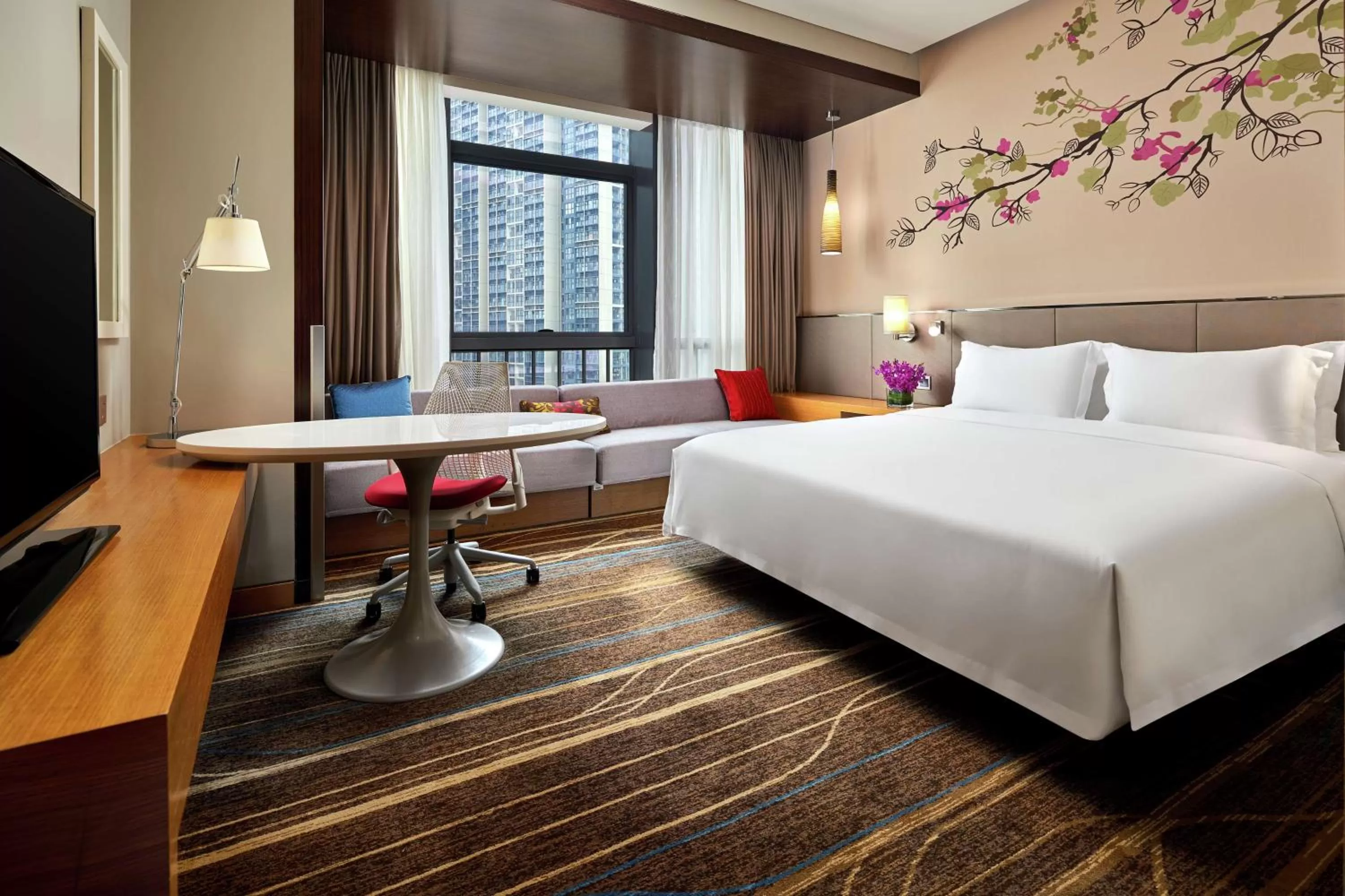 Bedroom, Bed in Hilton Garden Inn Shenzhen Bao'an