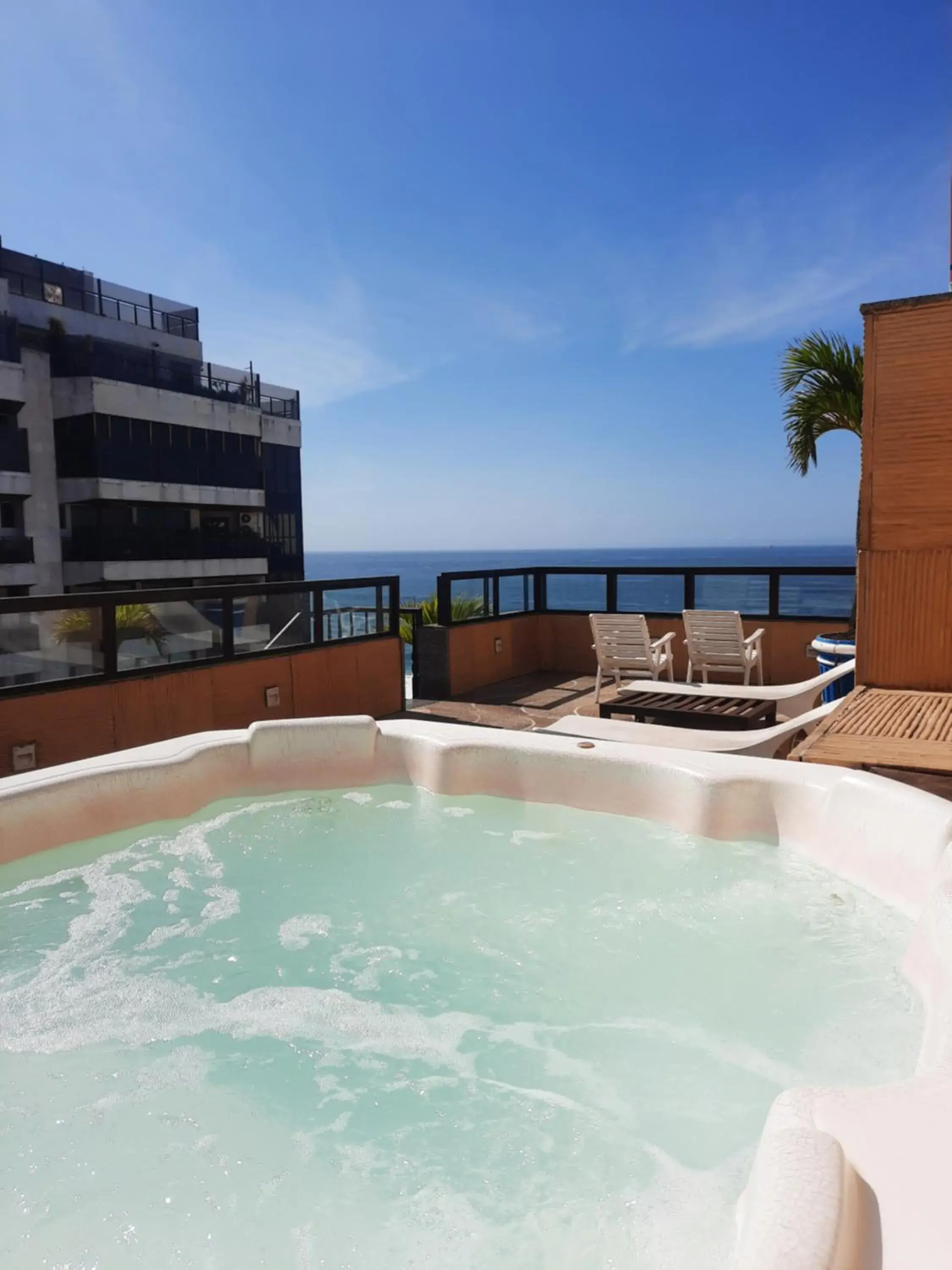 Swimming Pool in Oceano Copacabana Hotel