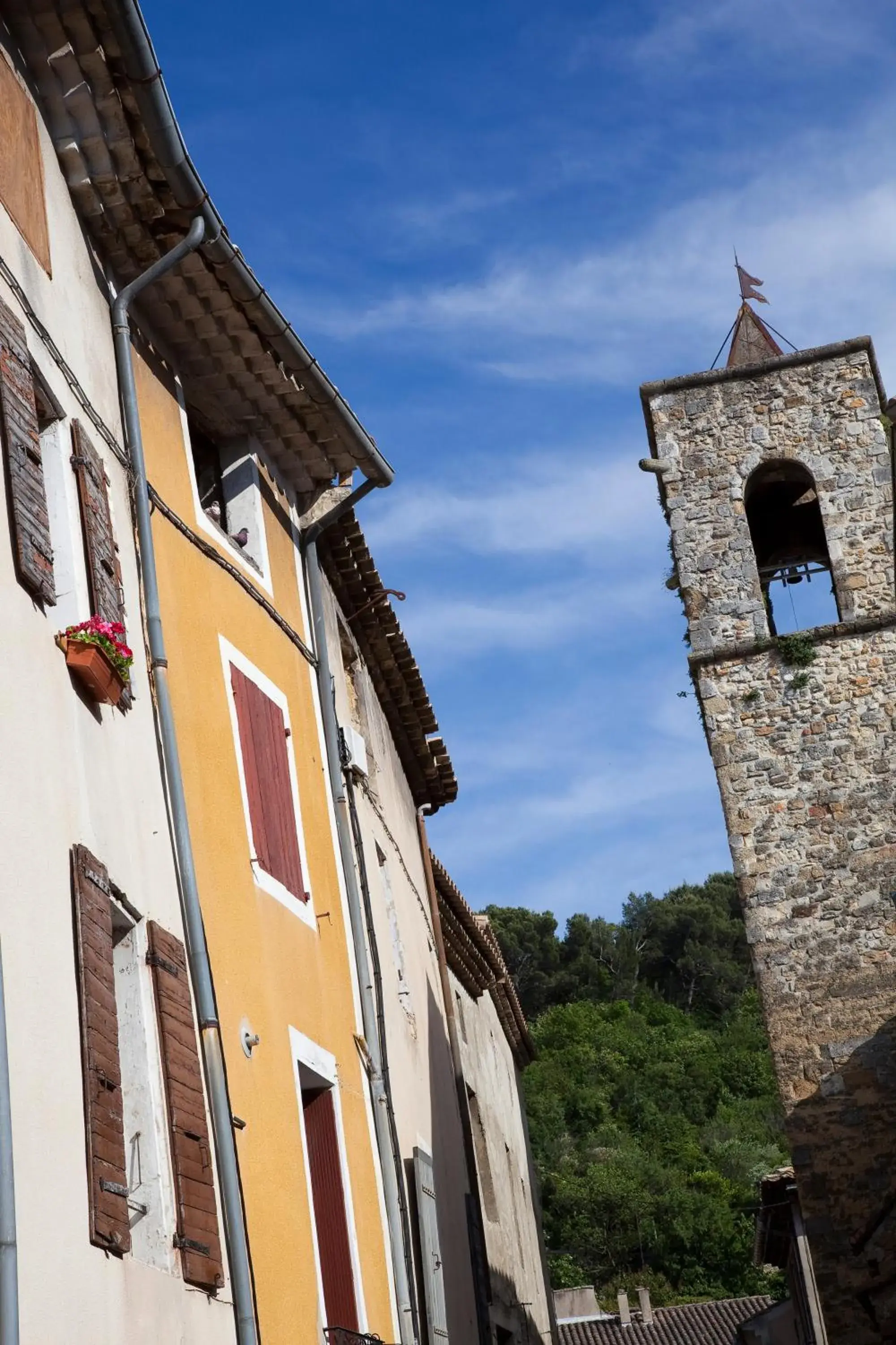 Neighbourhood, Property Building in L'Herbier d'Orange