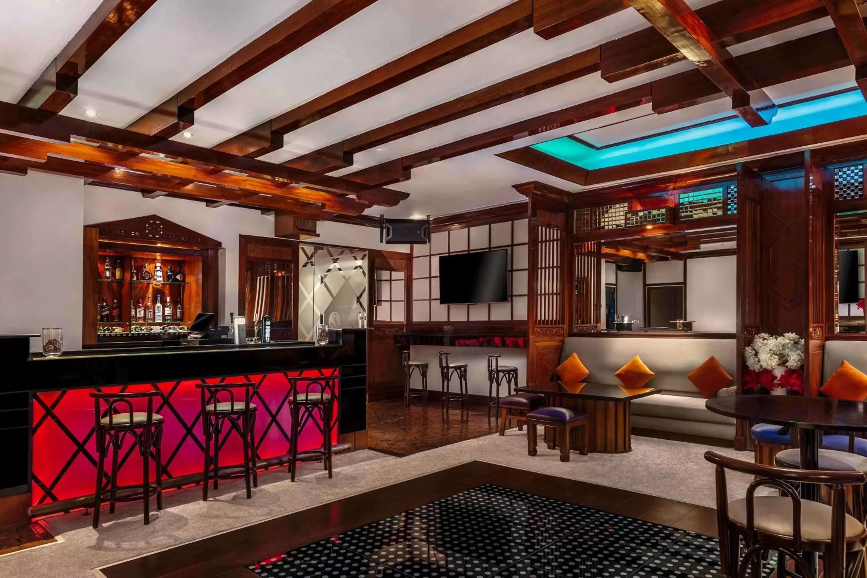 Lounge or bar, Lounge/Bar in Hyatt Regency Dubai - Corniche
