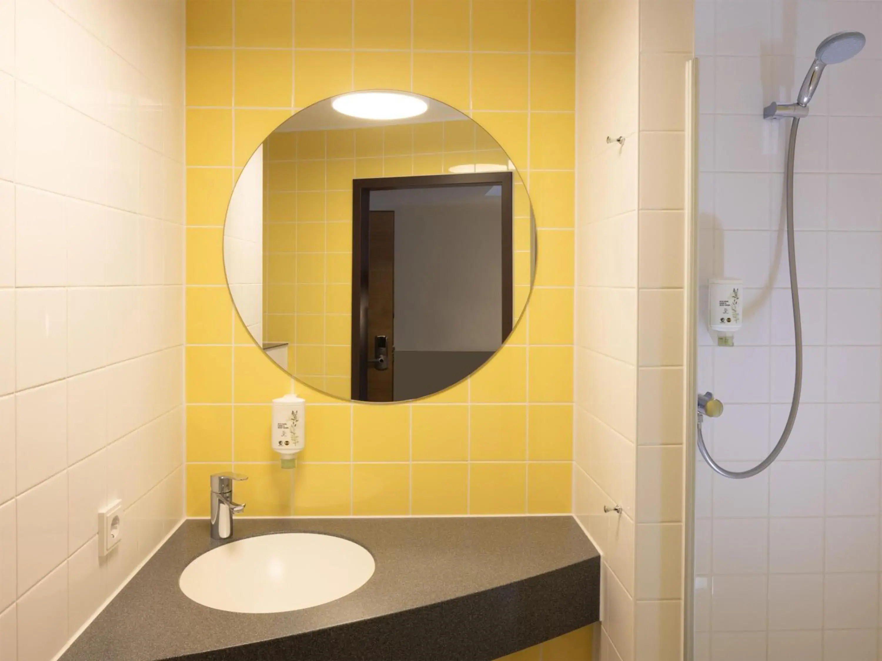 Shower, Bathroom in B&B Hotel Kiel-Wissenschaftspark