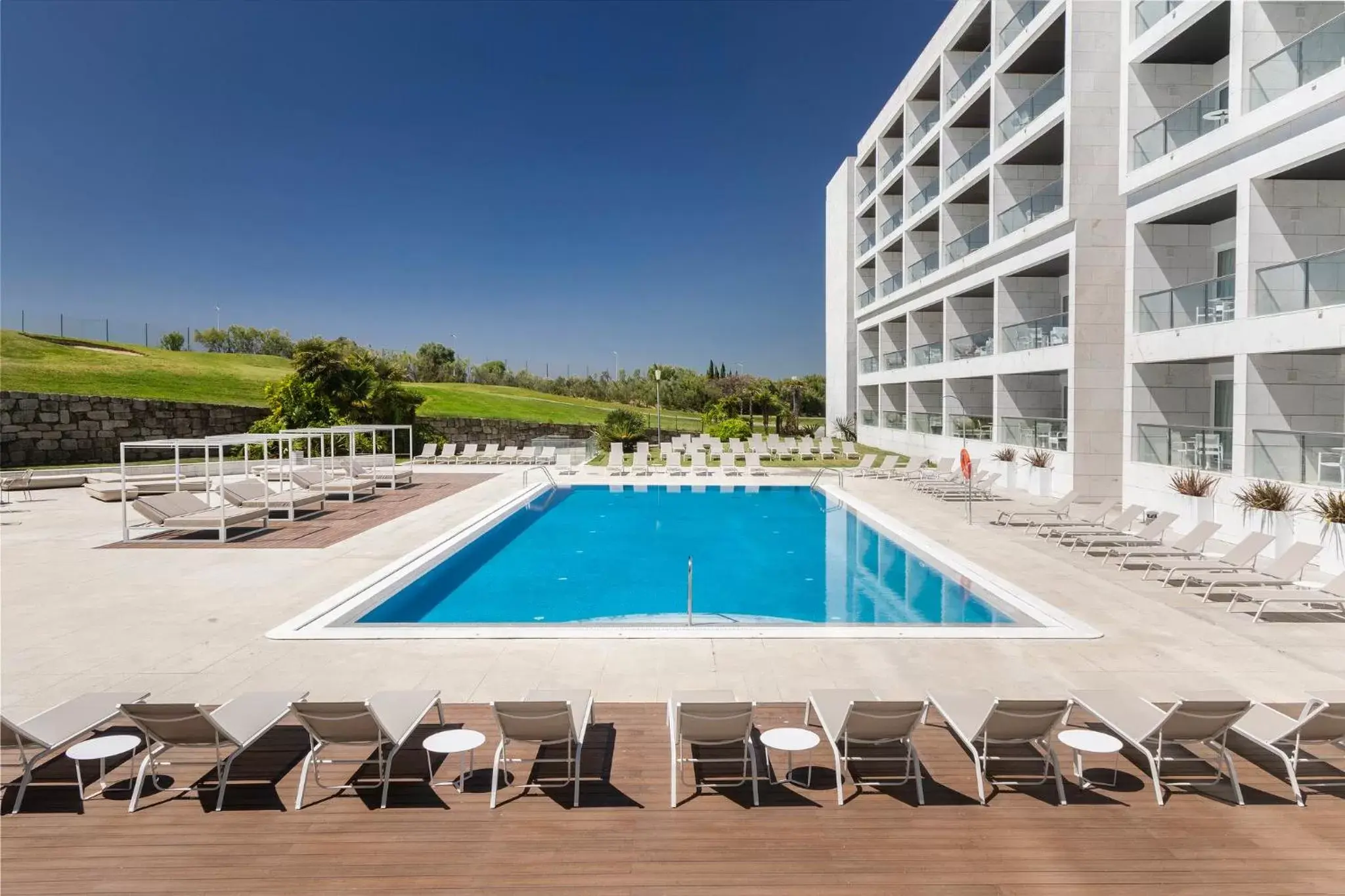 Swimming Pool in Crowne Plaza - Caparica Lisbon