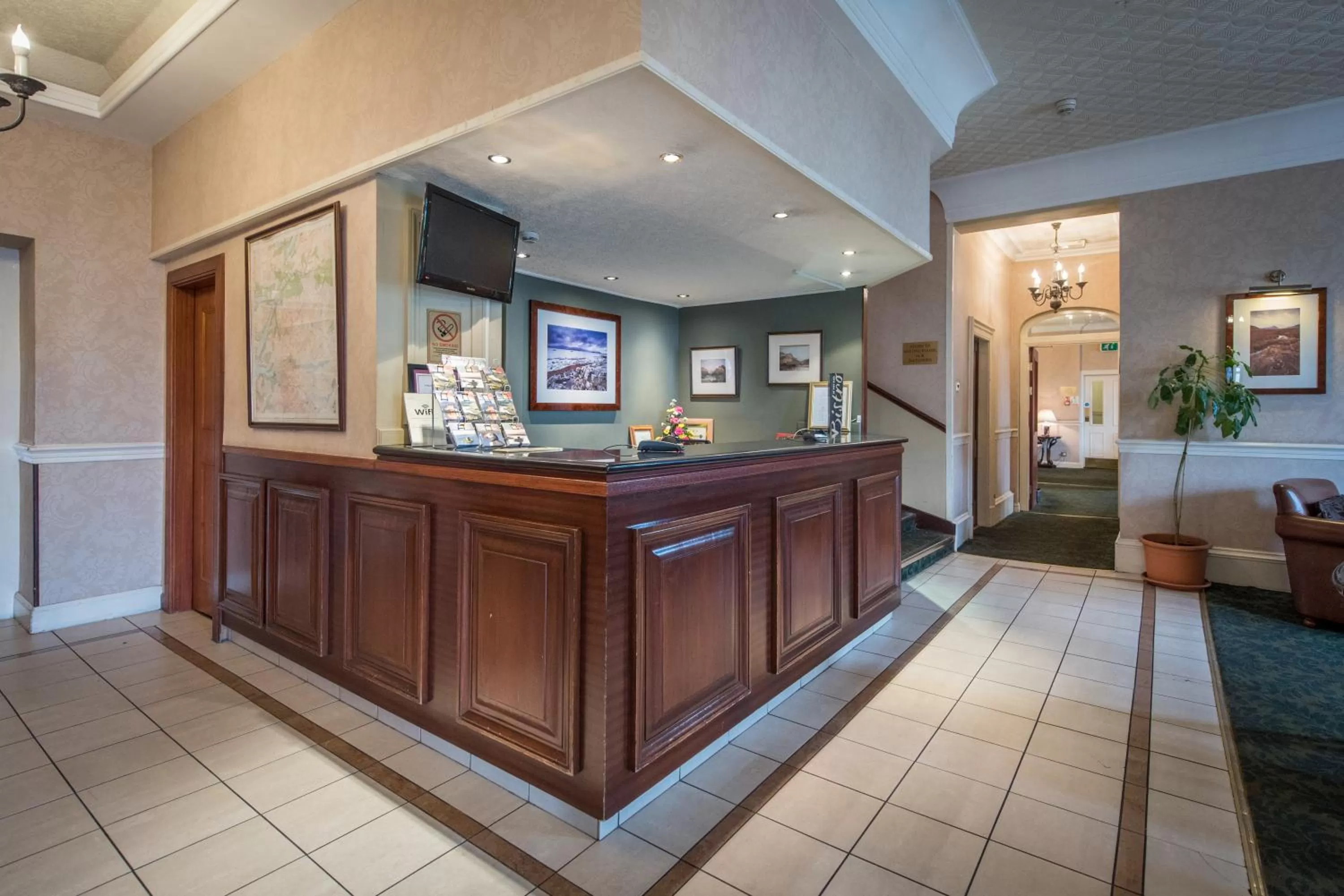 Lobby or reception in Alexandra Hotel