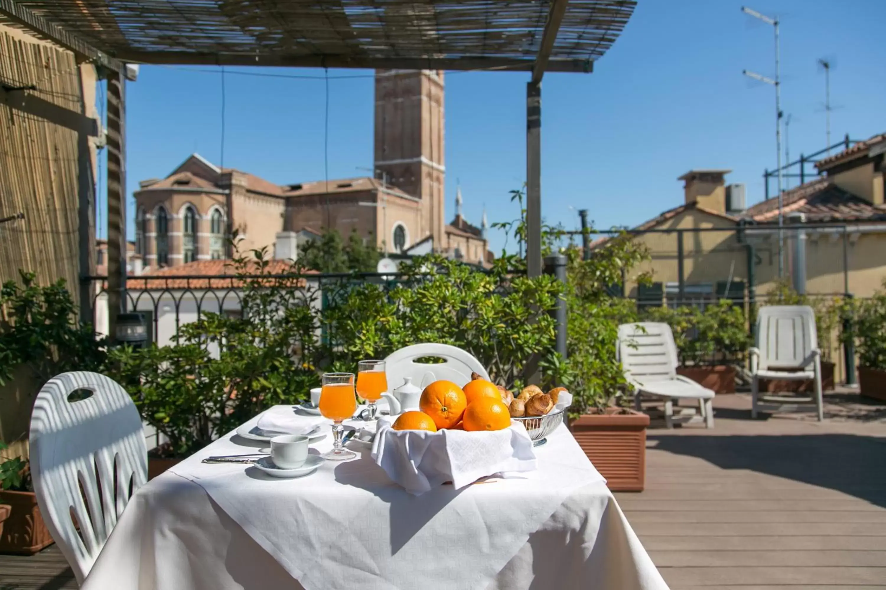 Balcony/Terrace in Hotel Pantalon