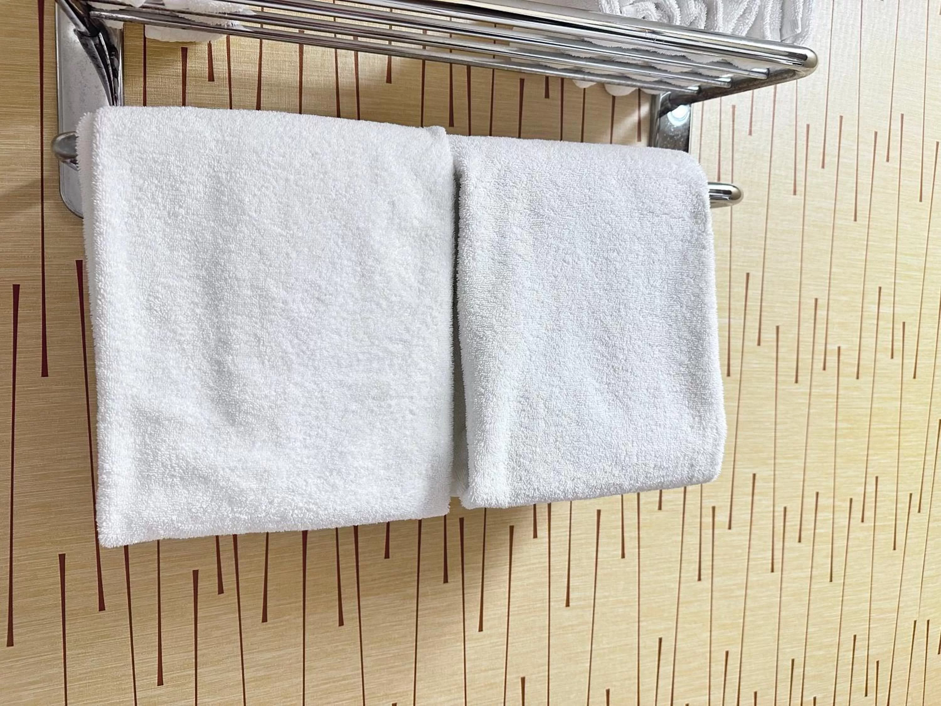 King Suite in Holiday Inn Express Big Rapids, an IHG Hotel