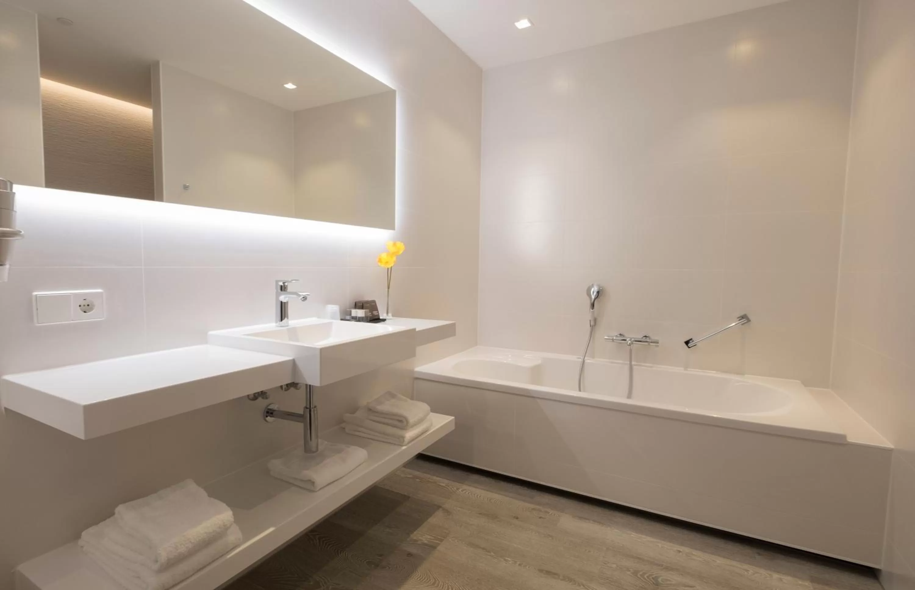 Bathroom in Van der Valk Hotel Utrecht