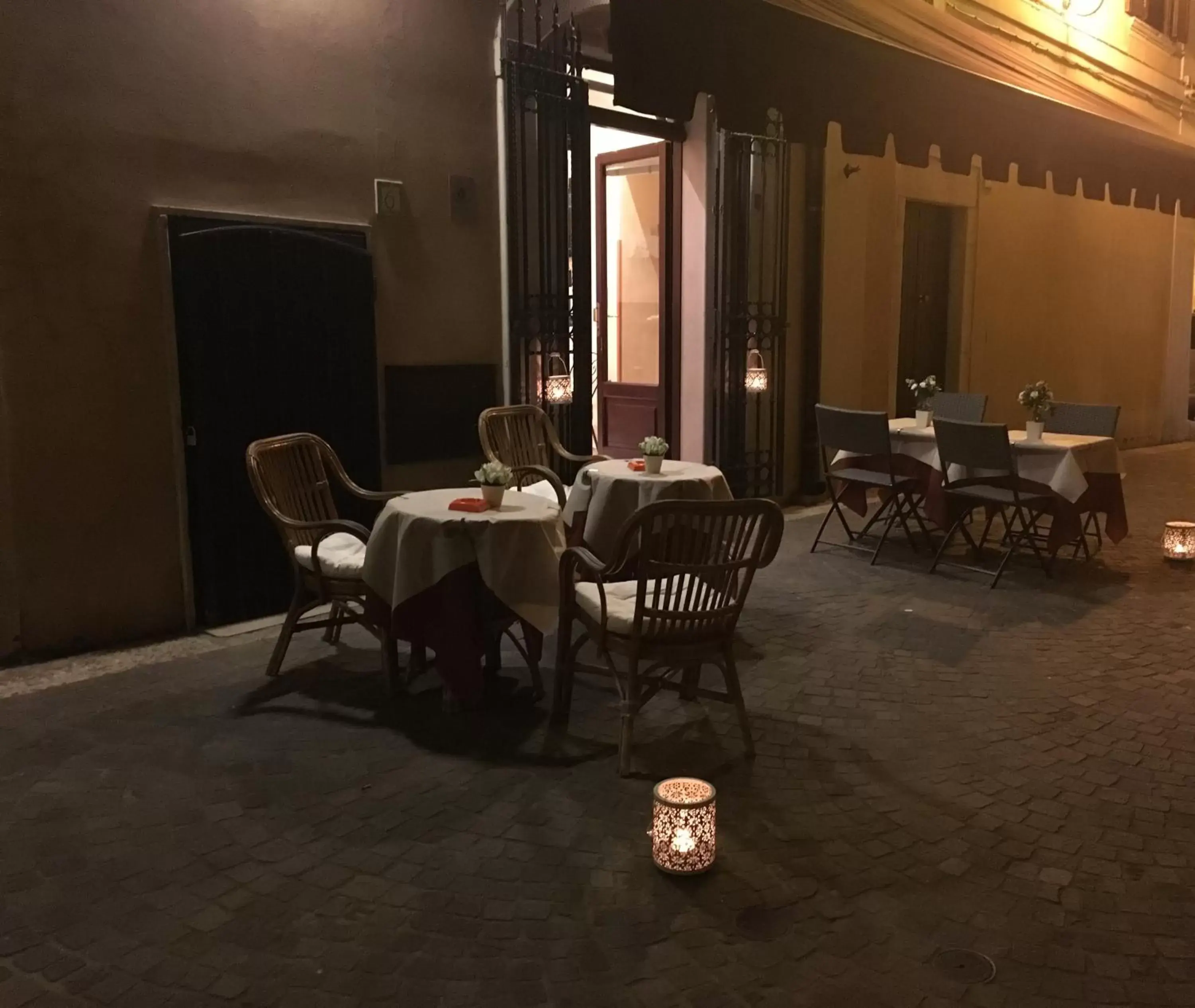 Facade/entrance, Restaurant/Places to Eat in Albergo Ristorante del Cacciatore