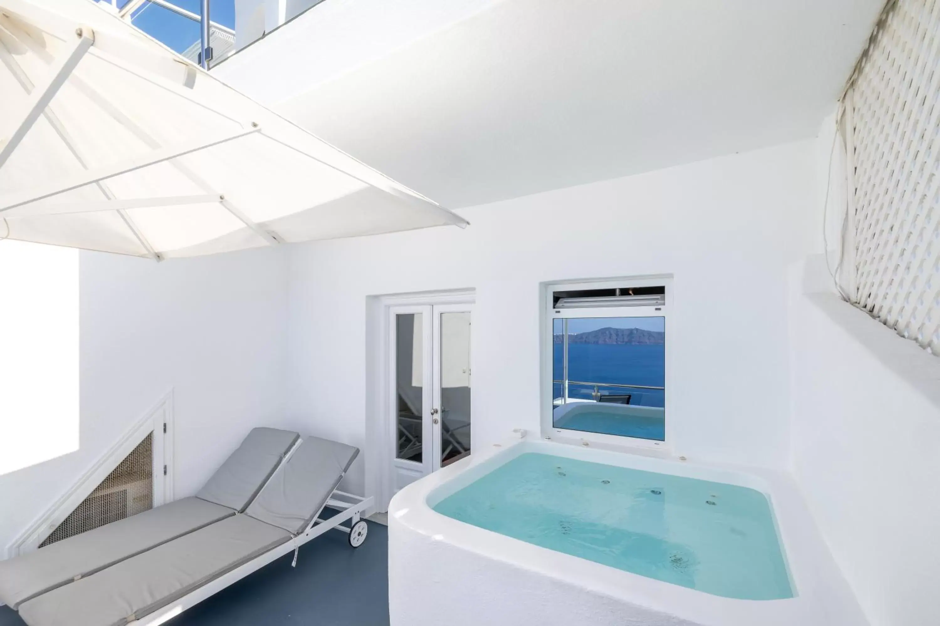 Hot Tub in Asteras Villas