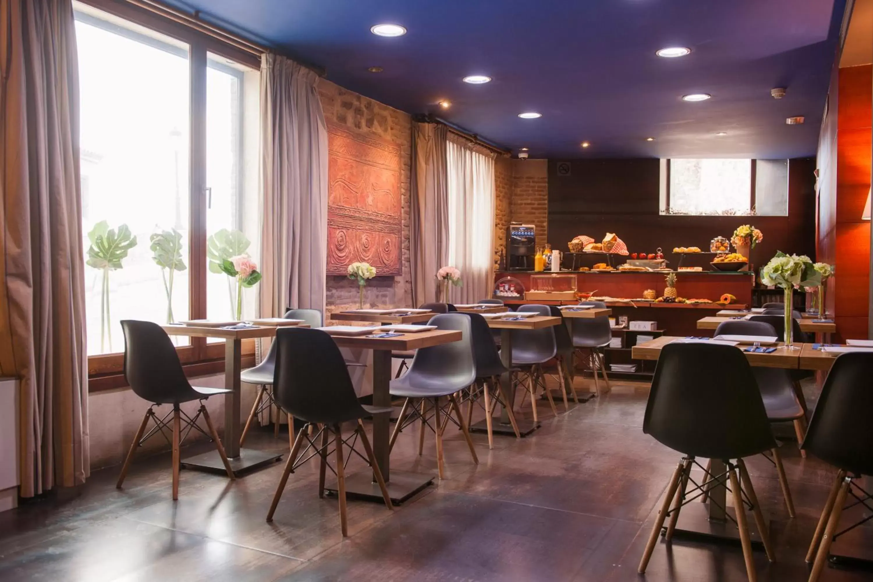 Breakfast in Abad Toledo Breakfast in Abad Toledo