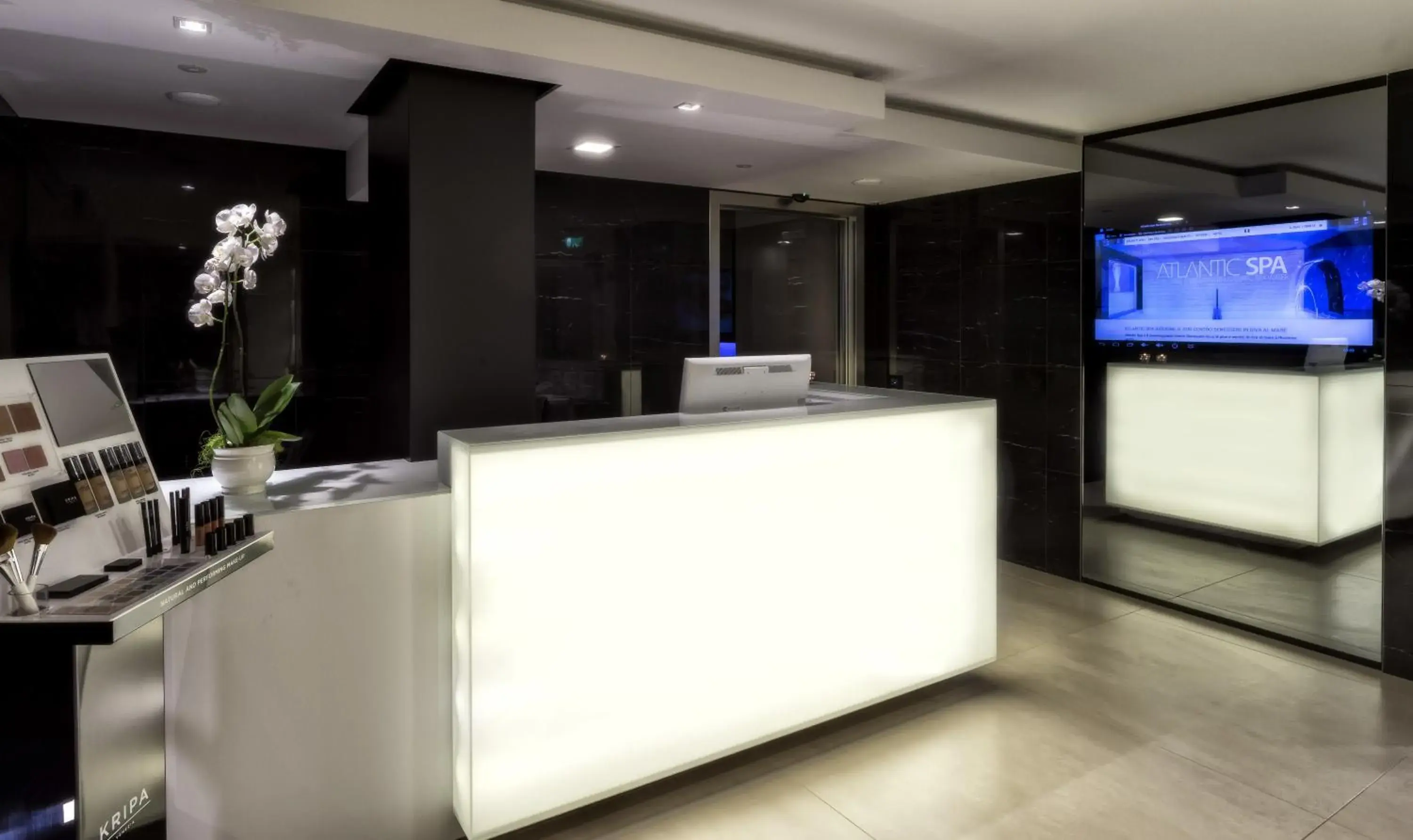 Spa and wellness centre/facilities, Lobby/Reception in Hotel Atlantic