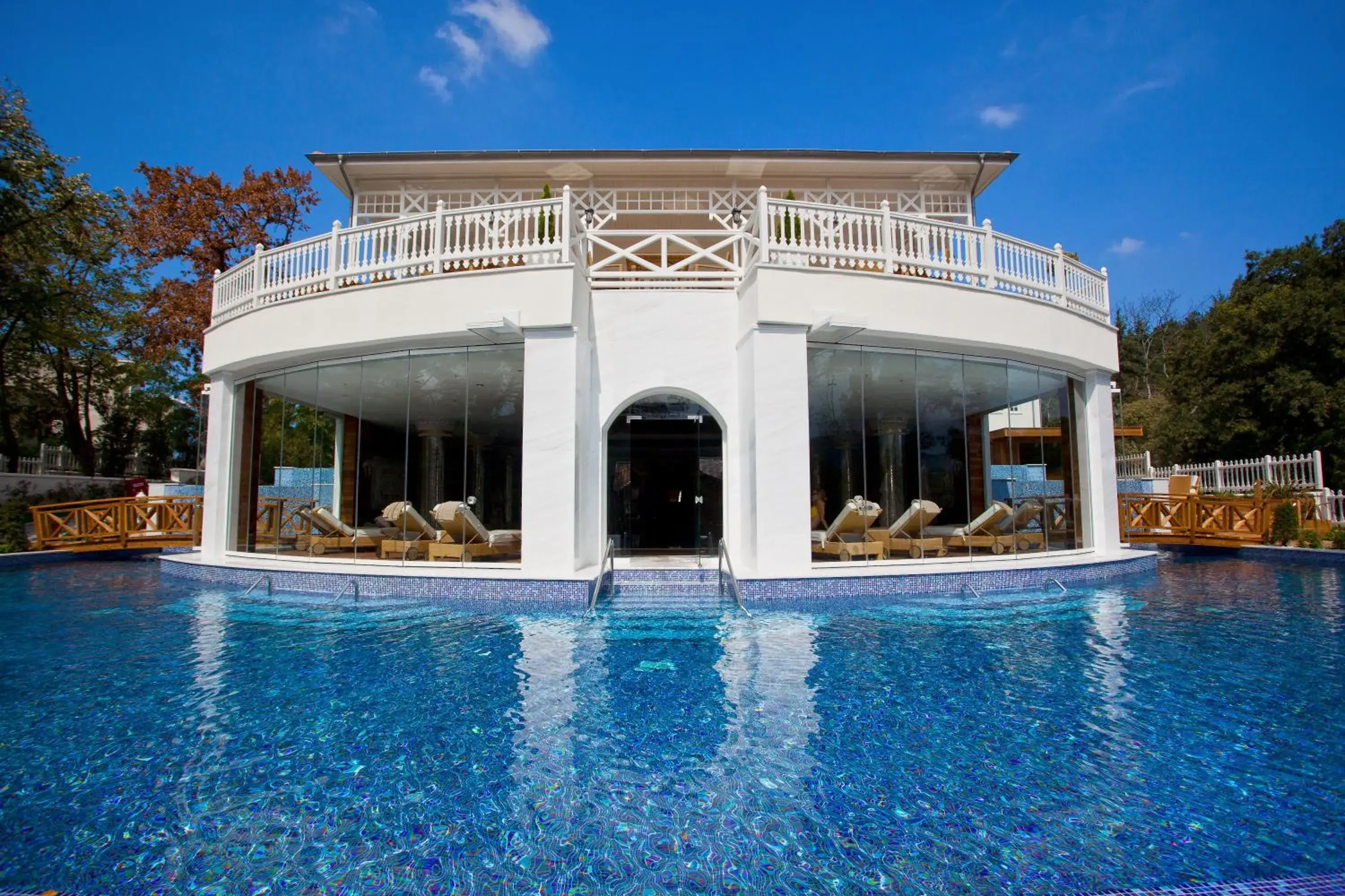 Facade/entrance, Swimming Pool in Limak Thermal Boutique Hotel