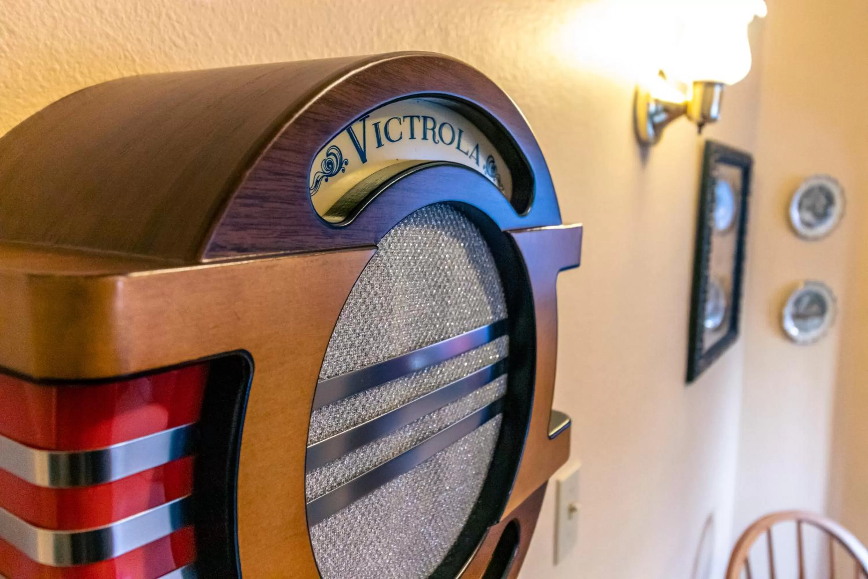 Decorative detail in 1899 Inn