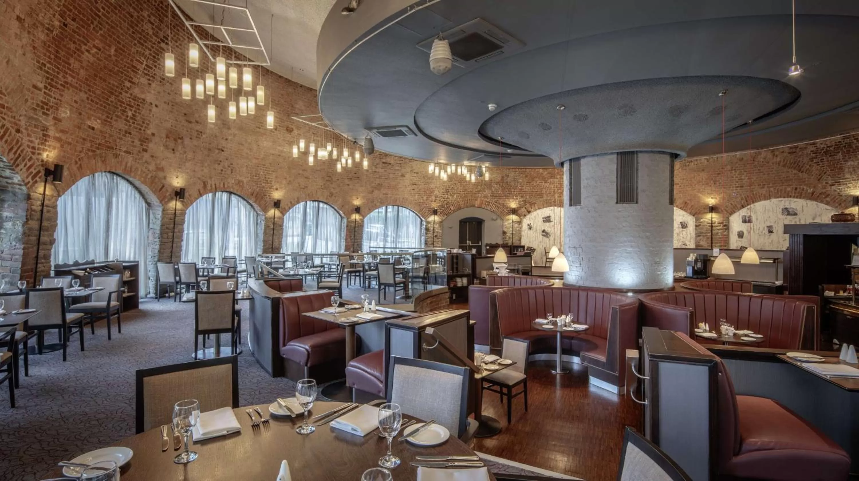 Restaurant/places to eat in DoubleTree by Hilton Bristol City Centre