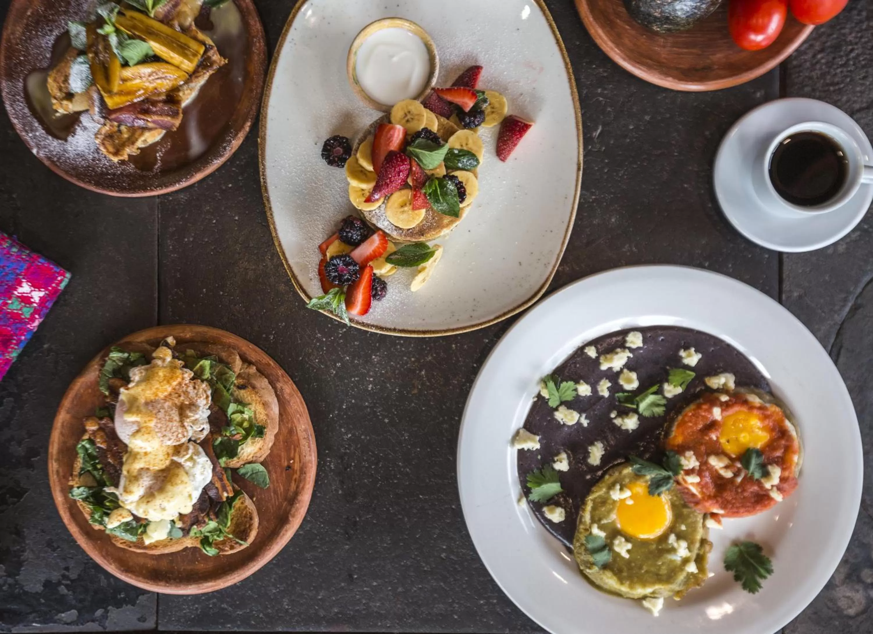 Restaurant/places to eat in Socialtel Antigua