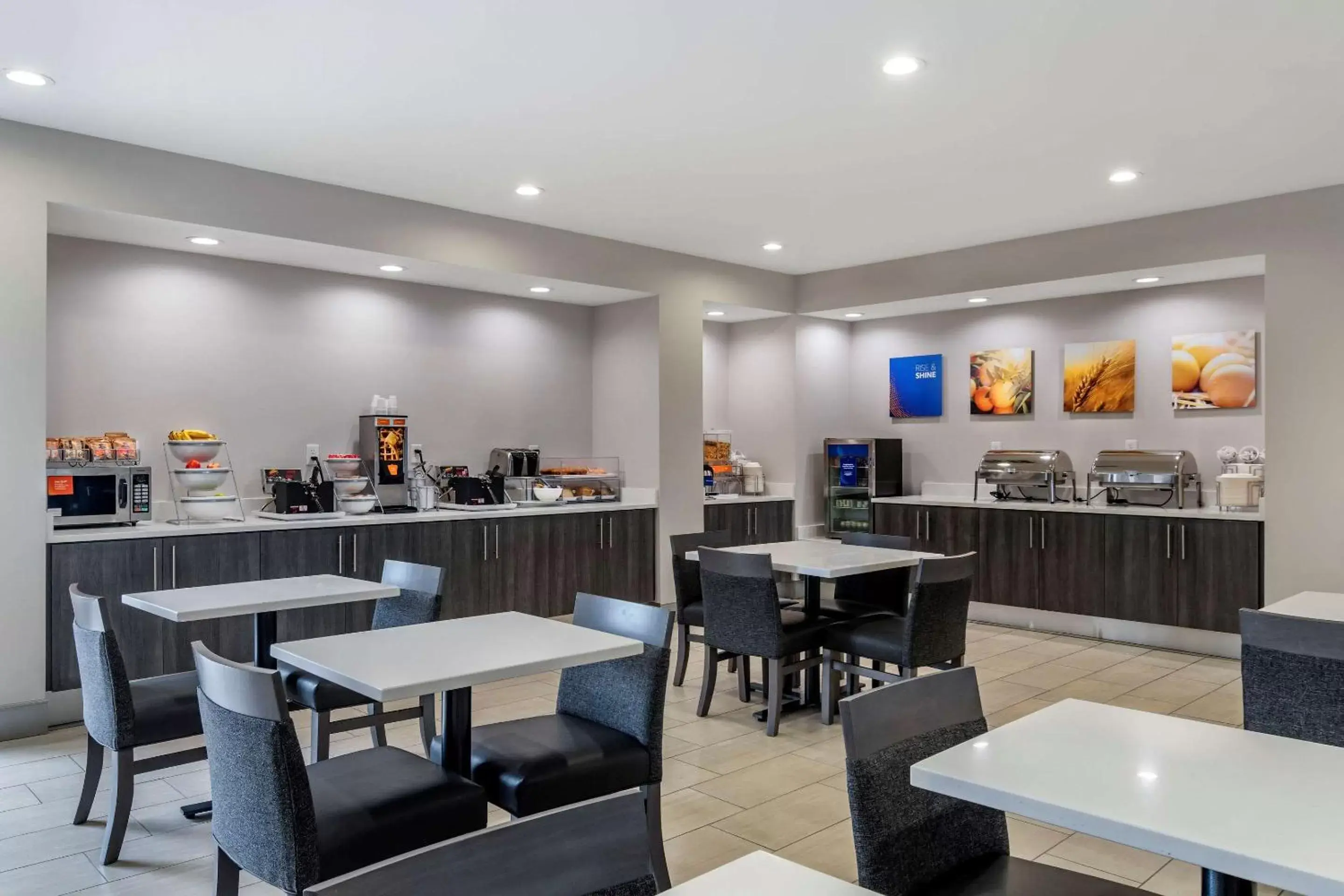 Restaurant/Places to Eat in Comfort Suites McDonough Atlanta South