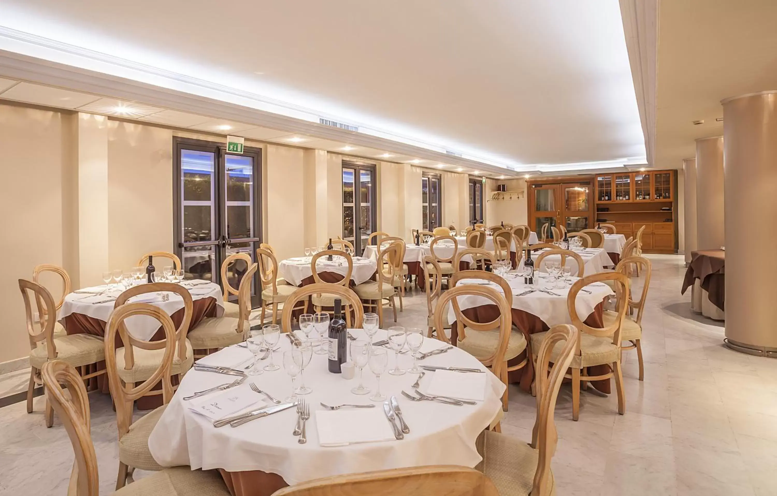 Restaurant/Places to Eat in Grand Hotel Bonanno