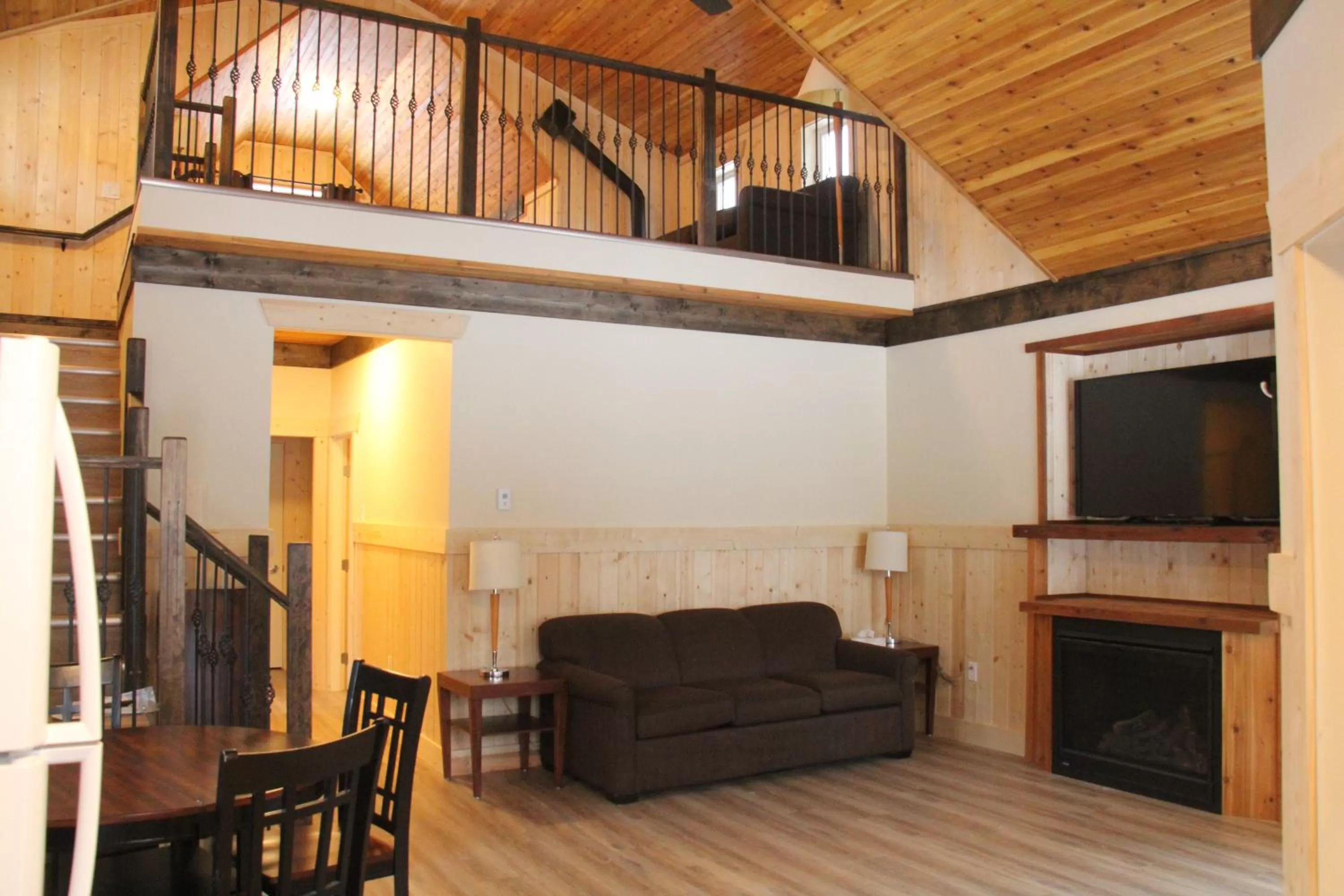 TV and multimedia in Manning Park Resort