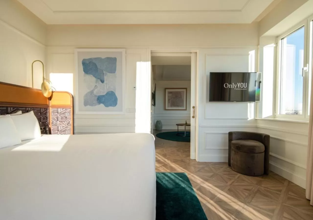 Photo of the whole room, Bed in Only YOU Hotel Valencia