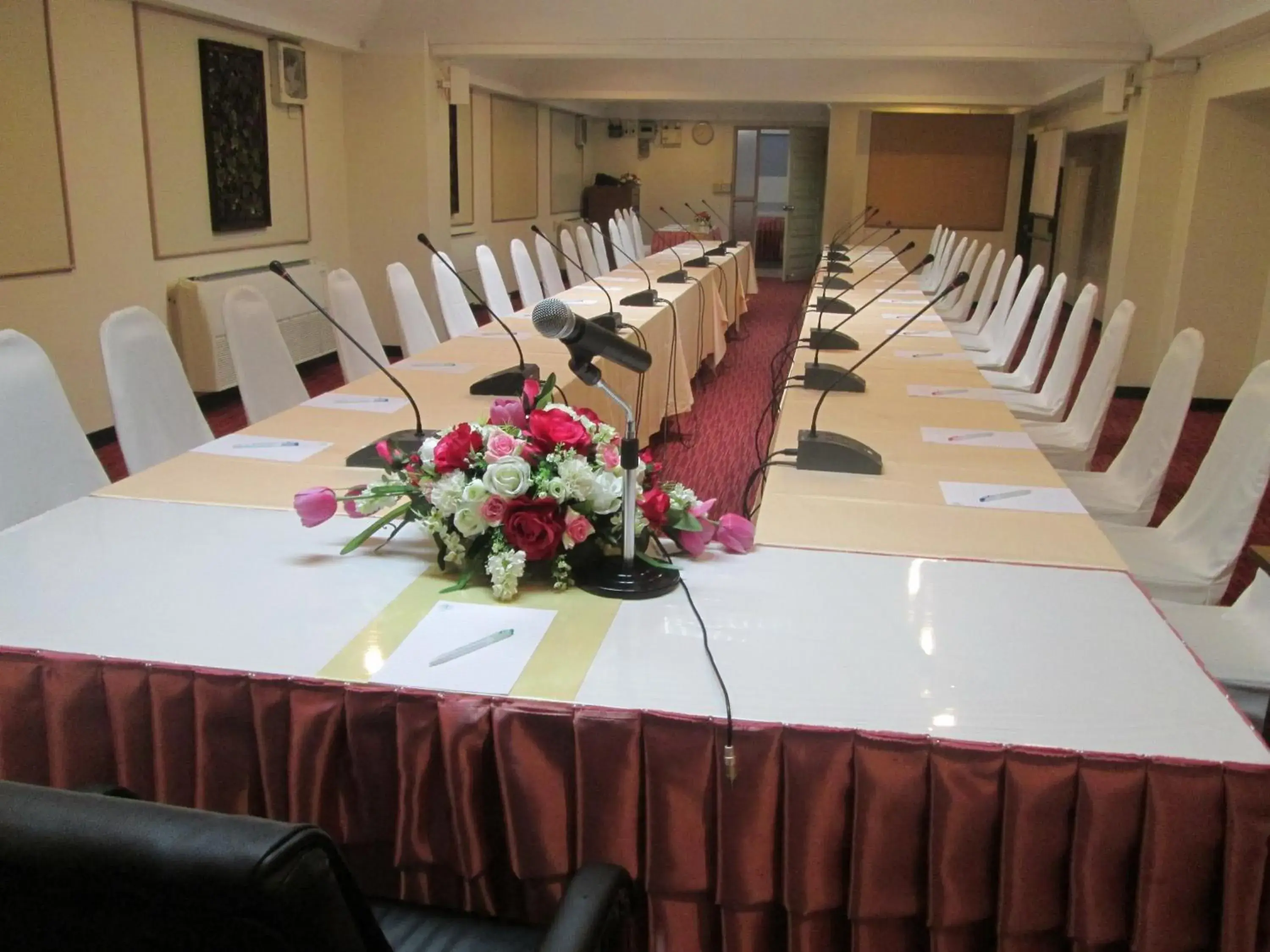 Business facilities, Business Area/Conference Room in Regent Ramkhamhaeng 22
