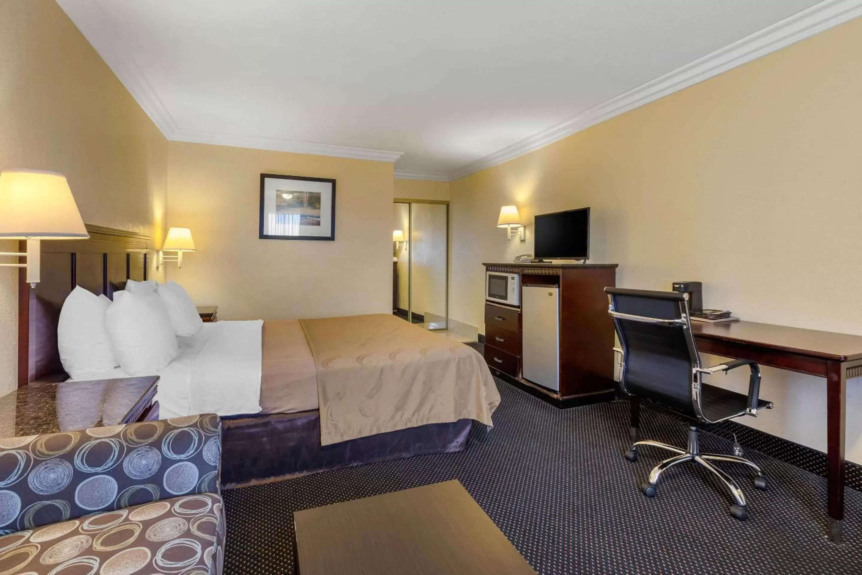 Photo of the whole room in Quality Inn Lomita-Los Angeles South Bay