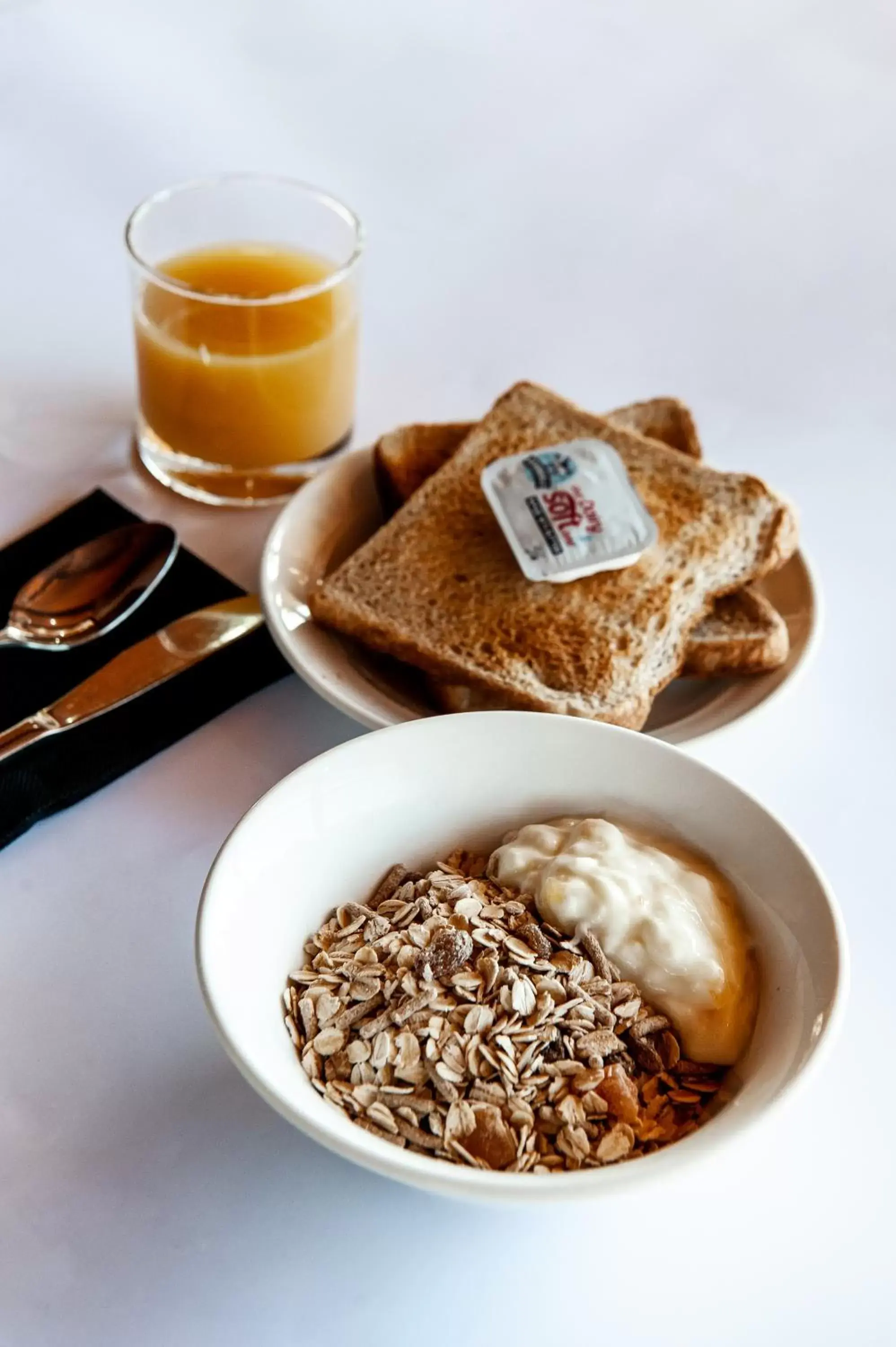 Breakfast in Silver Hills Motel