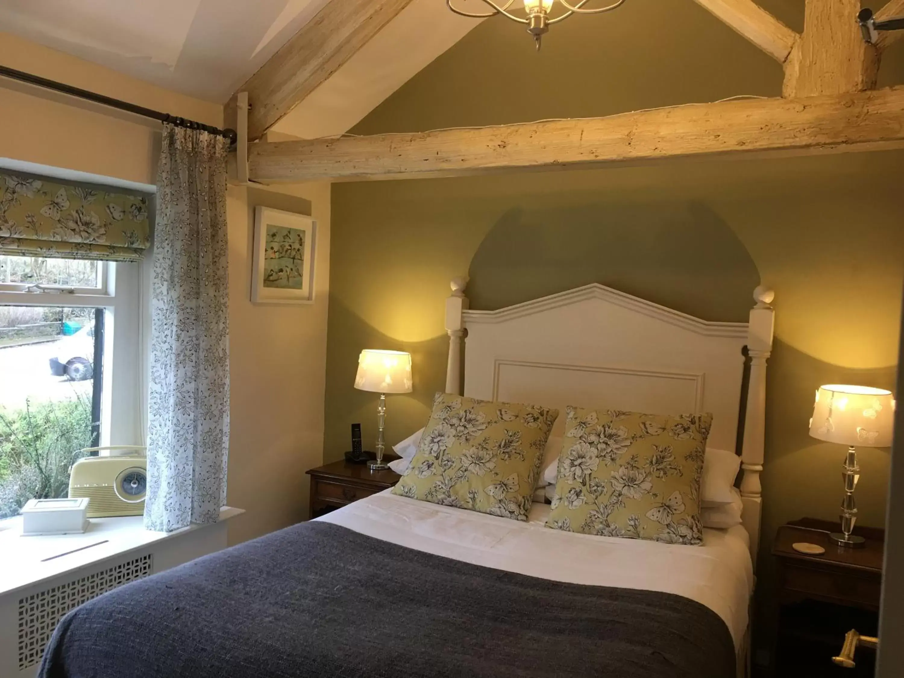 Bedroom, Bed in Shibden Mill Inn