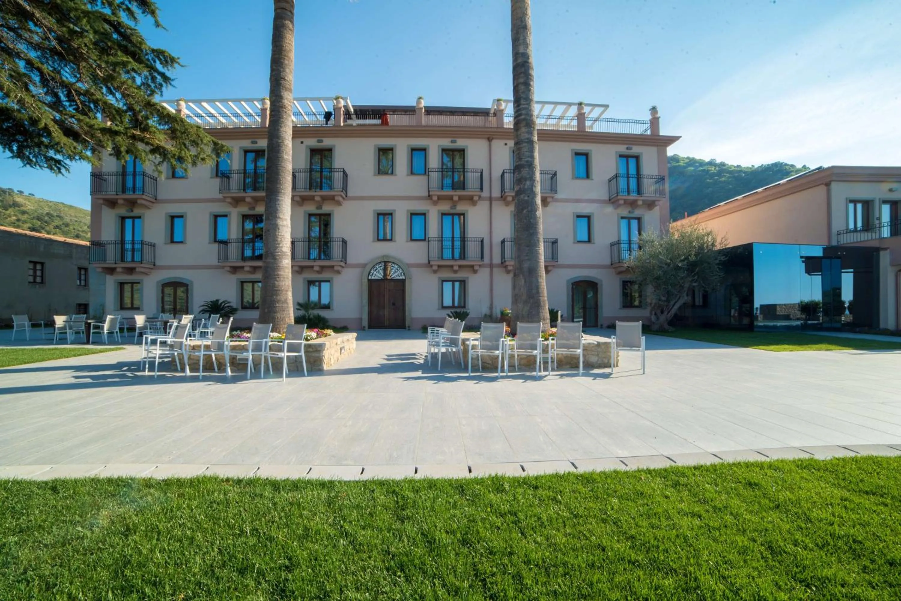 Property building in Best Western Plus Hotel Terre di Eolo