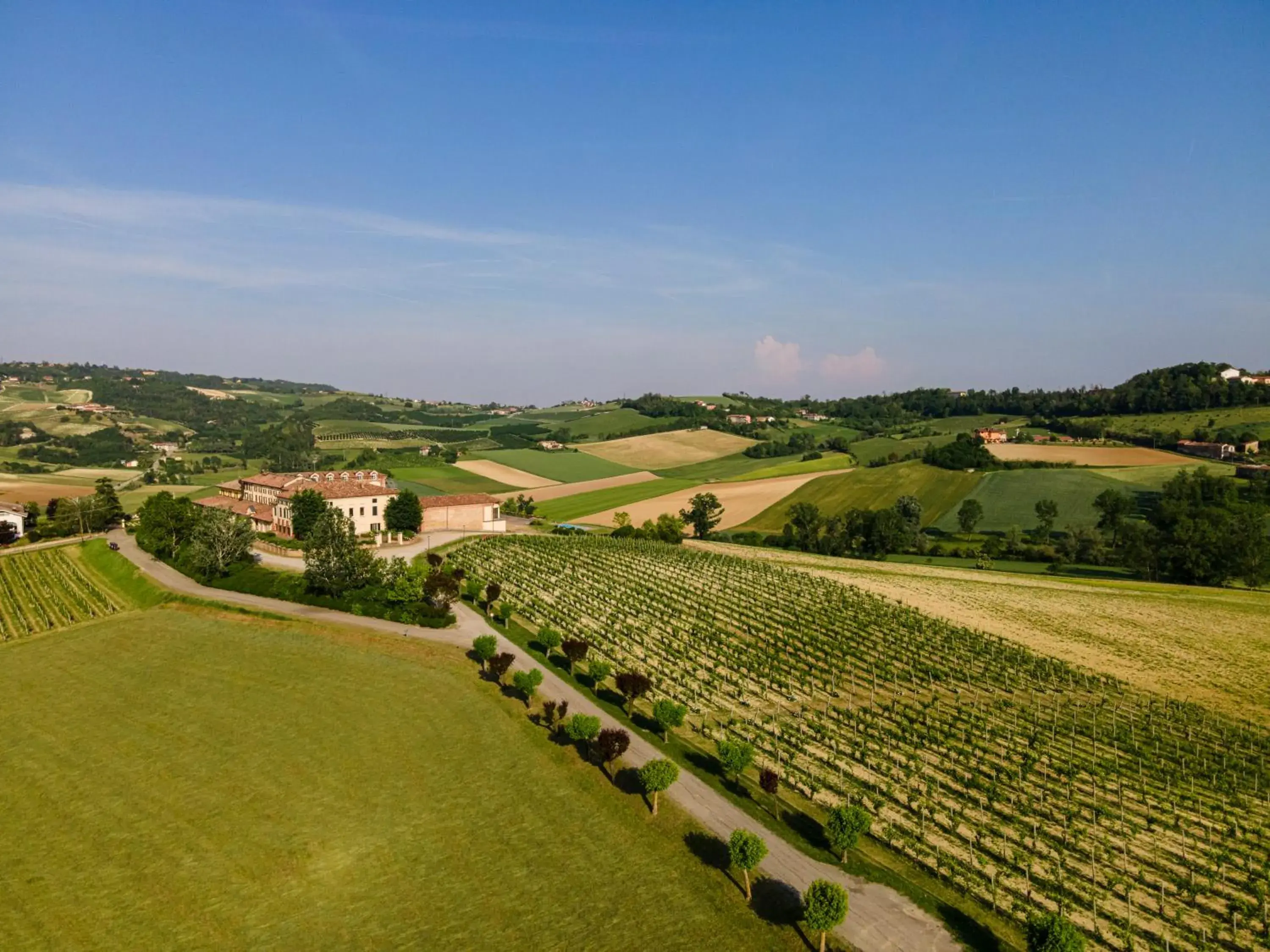 Natural landscape, Bird's-eye View in Spinerola Hotel in Cascina & Restaurant Uvaspina