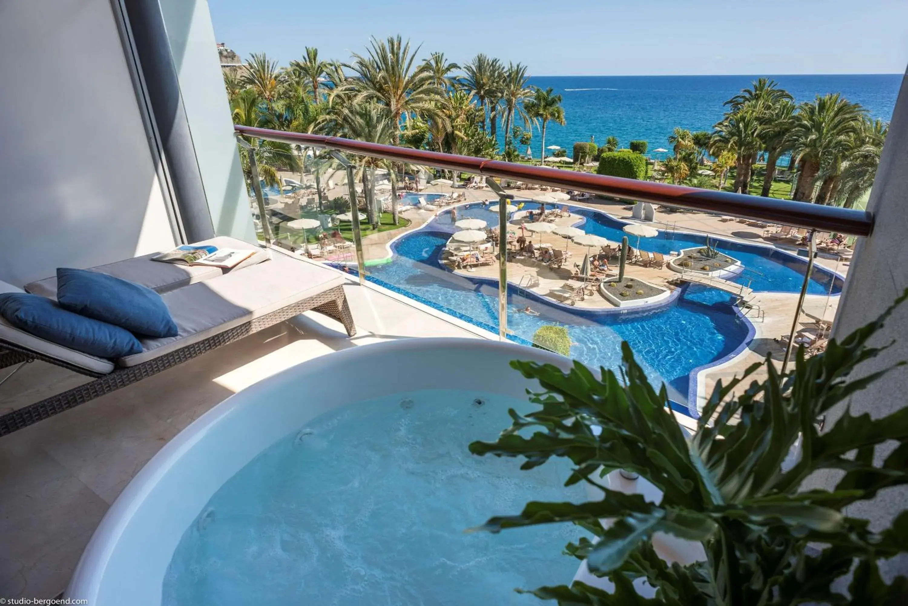 Photo of the whole room, Pool View in Radisson Blu Resort Gran Canaria