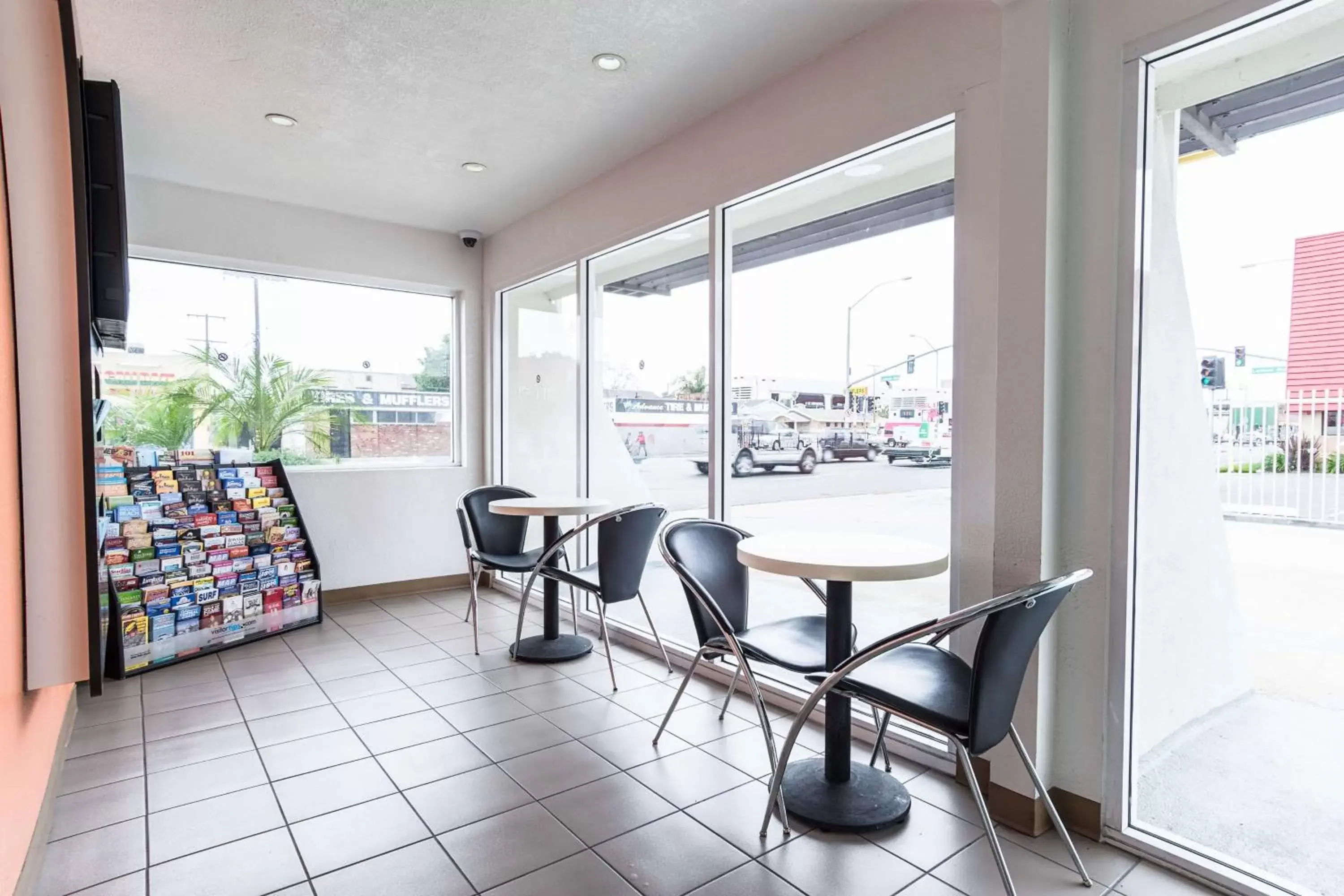 Lobby or reception in Motel 6-Long Beach, CA - International City