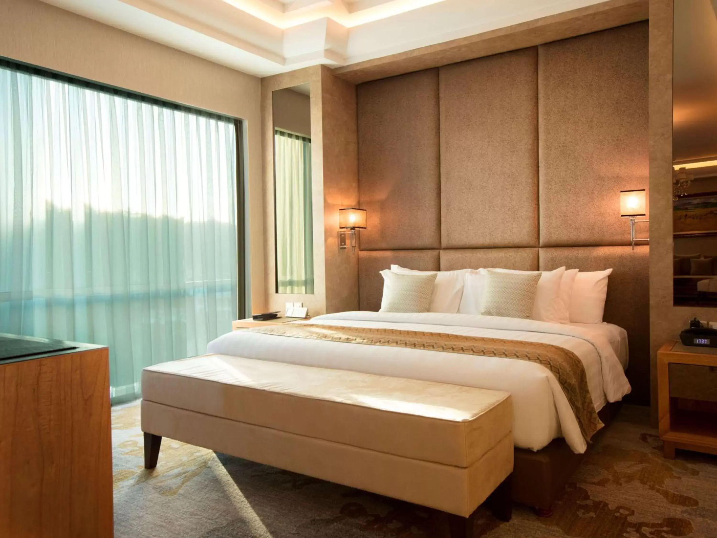 Photo of the whole room, Bed in Best Western Premier Panbil