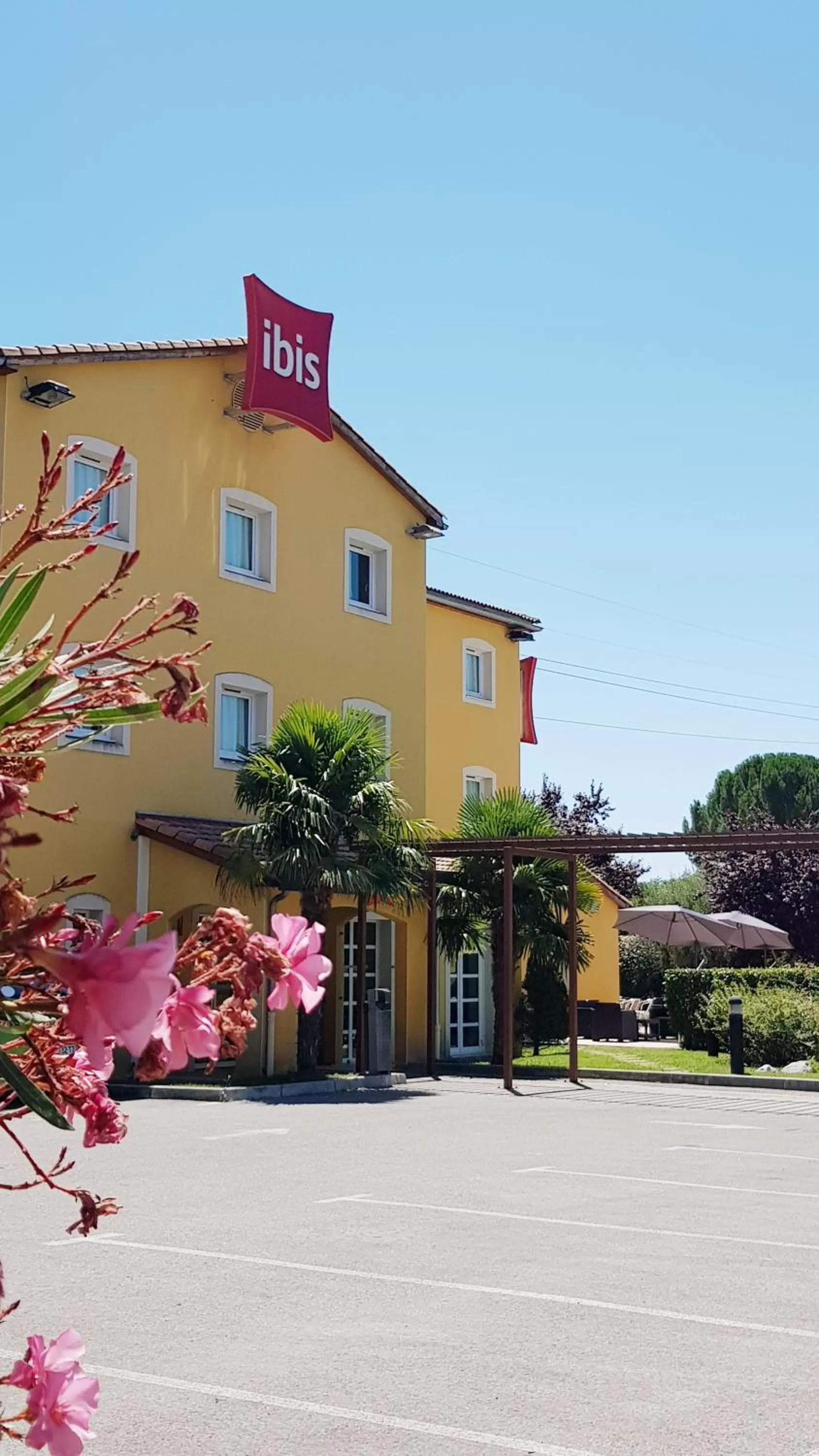 Property building in ibis Manosque Cadarache