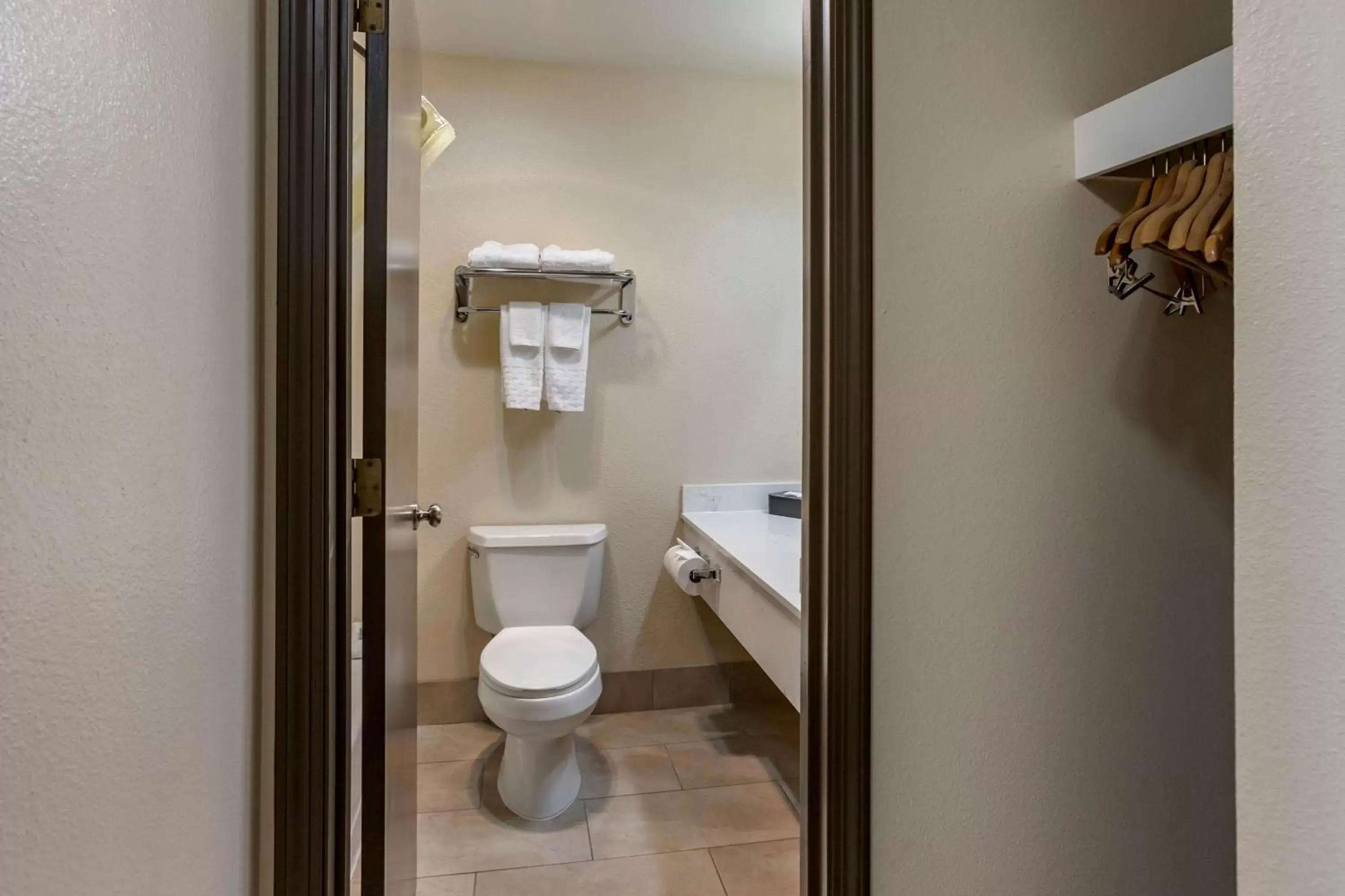 Bathroom in Best Western Sunridge Inn & Conference Center