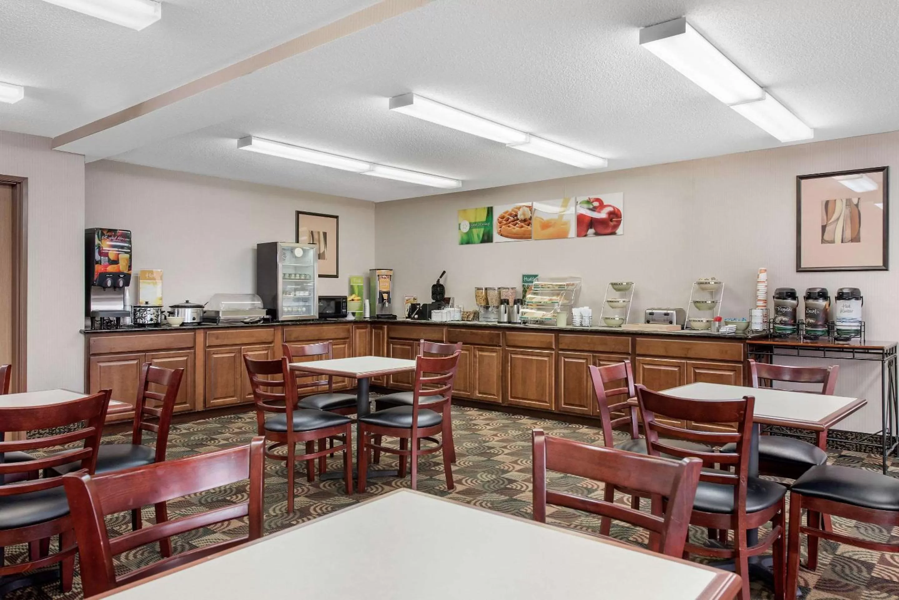 Restaurant/places to eat in Quality Inn & Suites Lebanon I-65