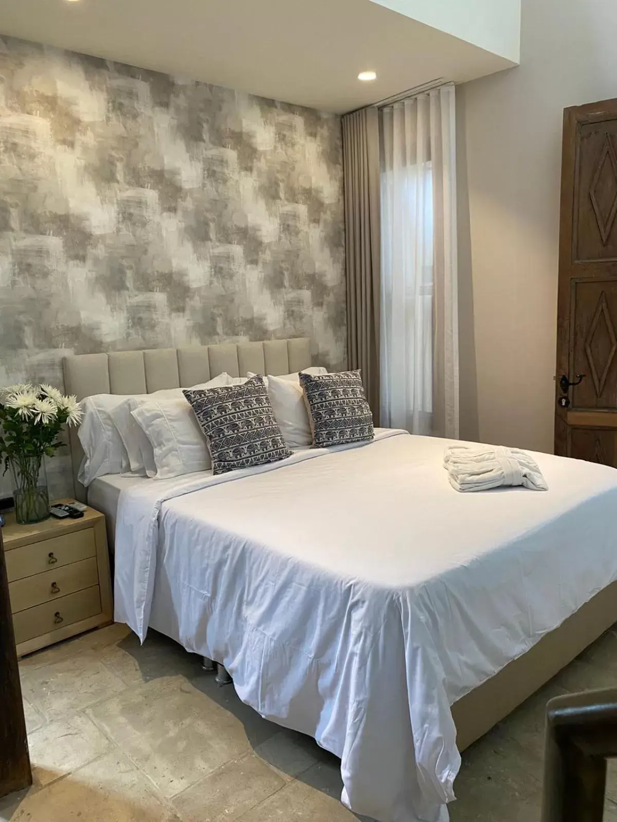 Bed in Alko Hotel Casa Nispero Bed in Alko Hotel Casa Nispero