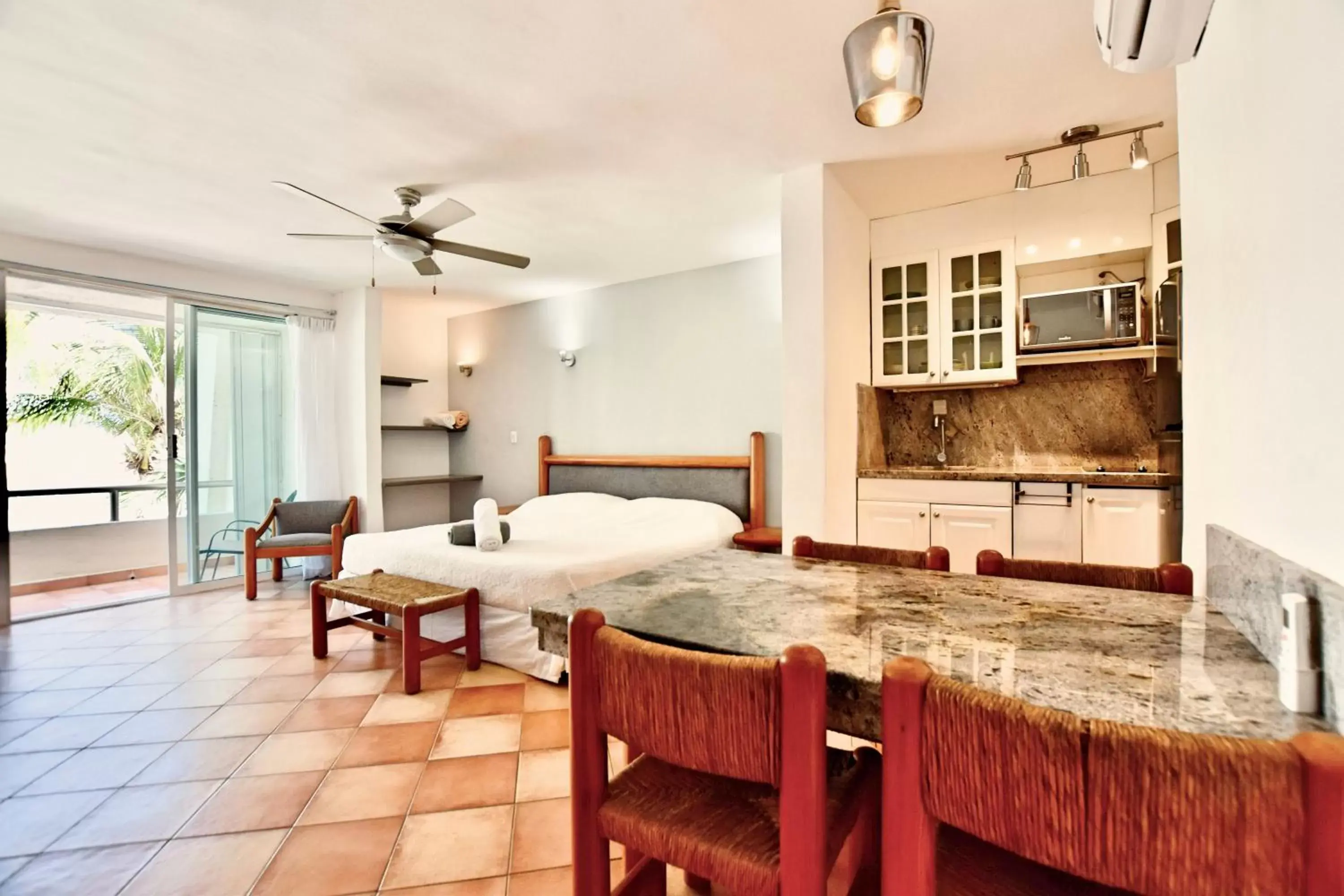 Kitchen or kitchenette in Solymar Condo Beach Resort by Casago