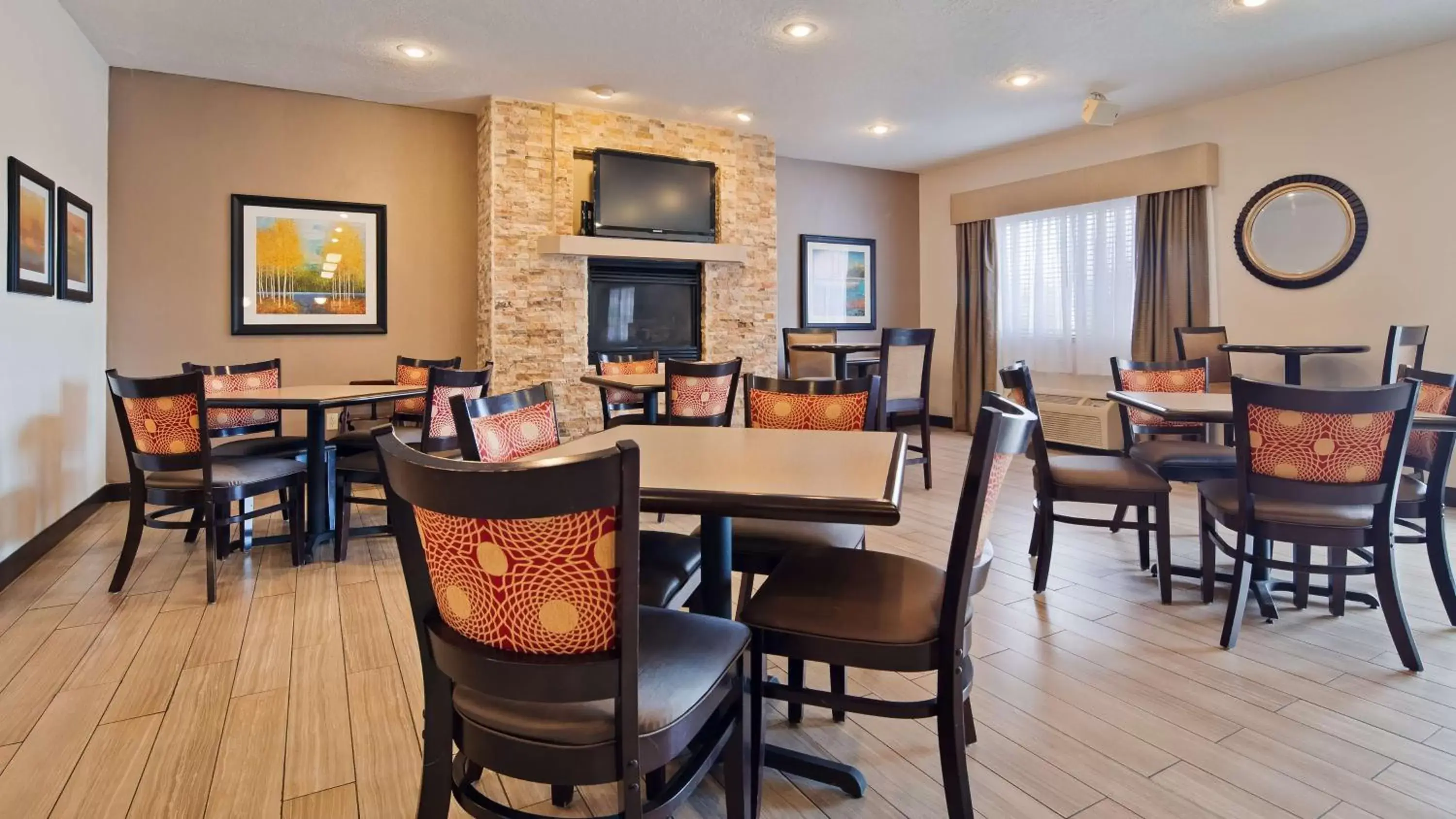 Restaurant/Places to Eat in Best Western Plus Eagleridge Inn & Suites