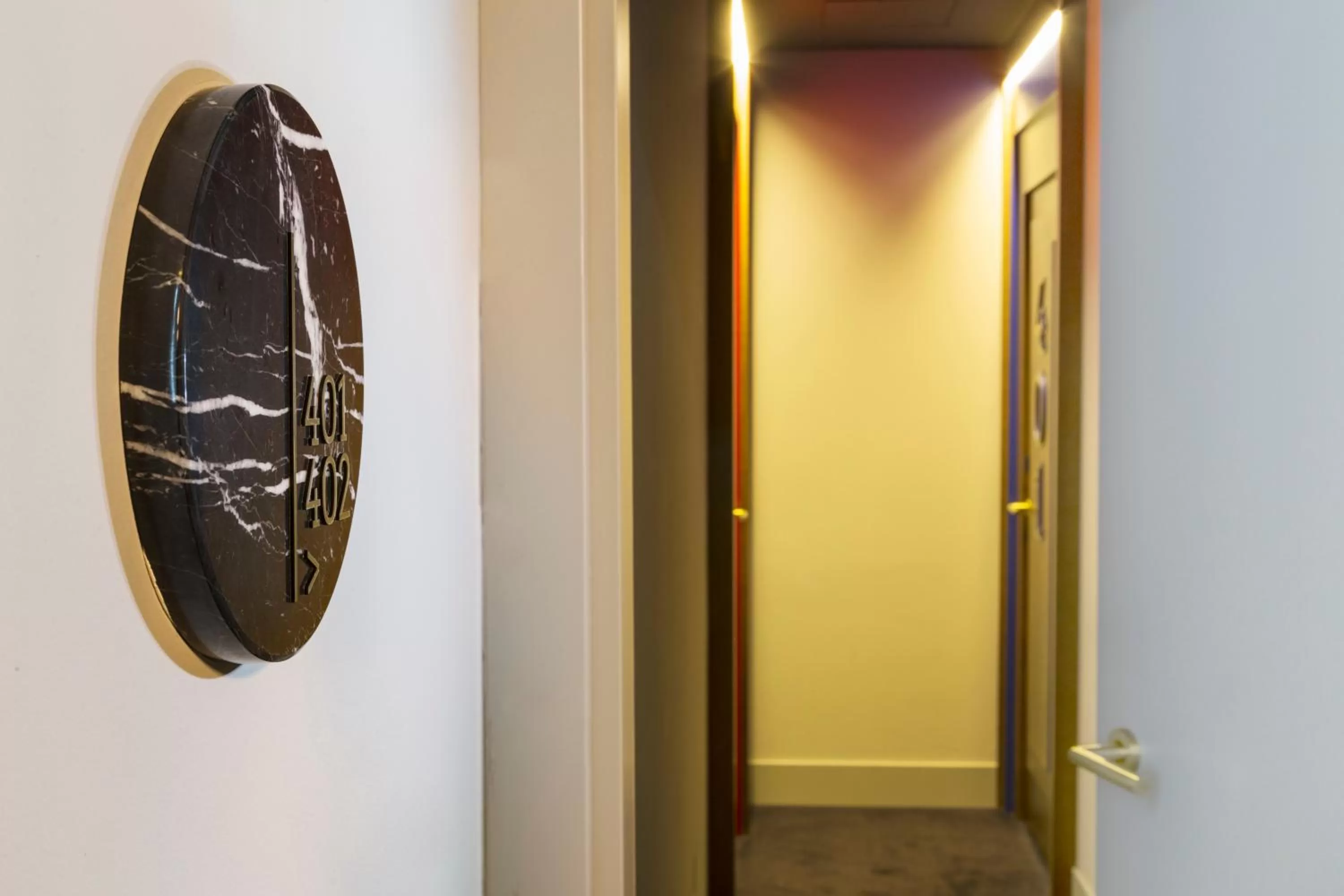 Area and facilities in One Shot Fortuny