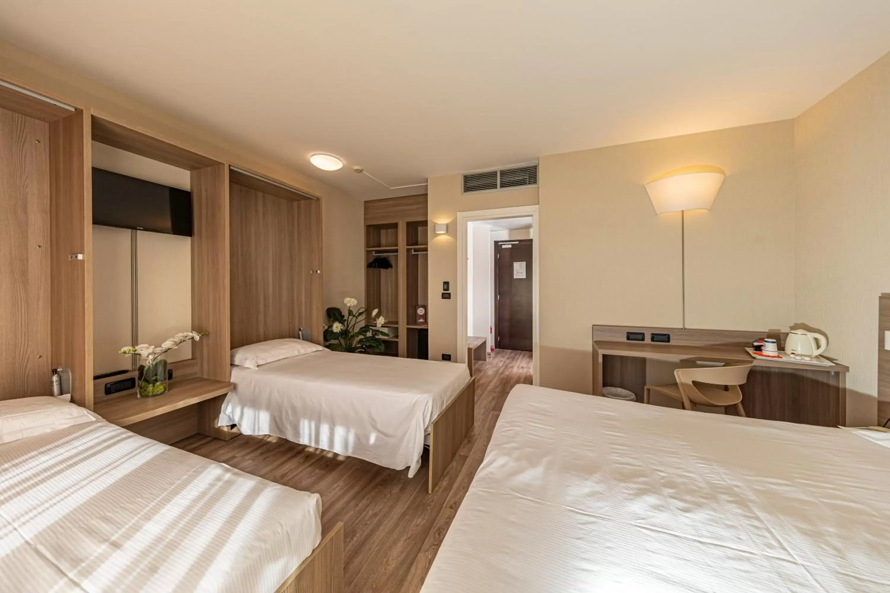 Bedroom, Bed in Hotel Donatello Imola
