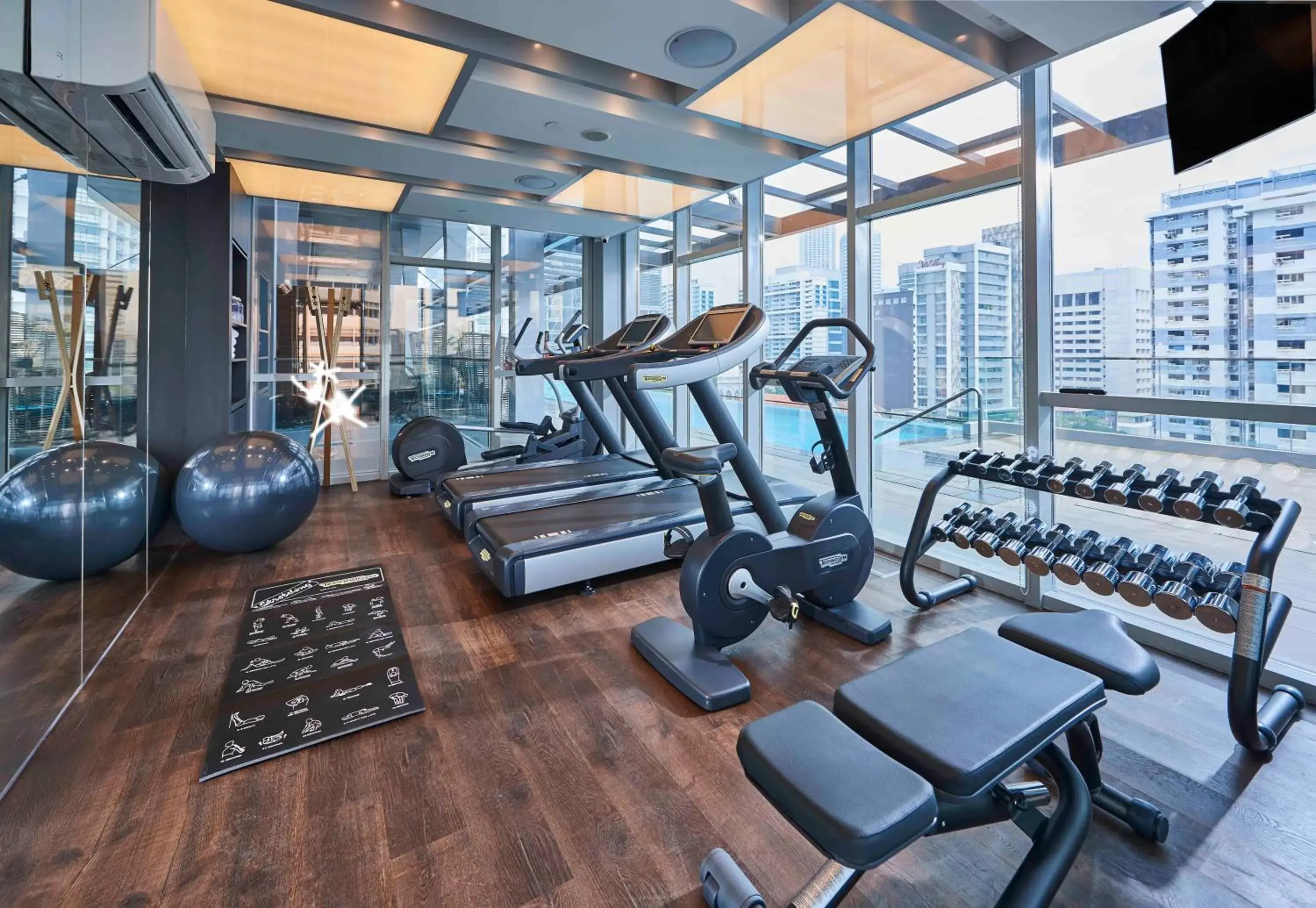 Day, Fitness Center/Facilities in Mercure Singapore Bugis