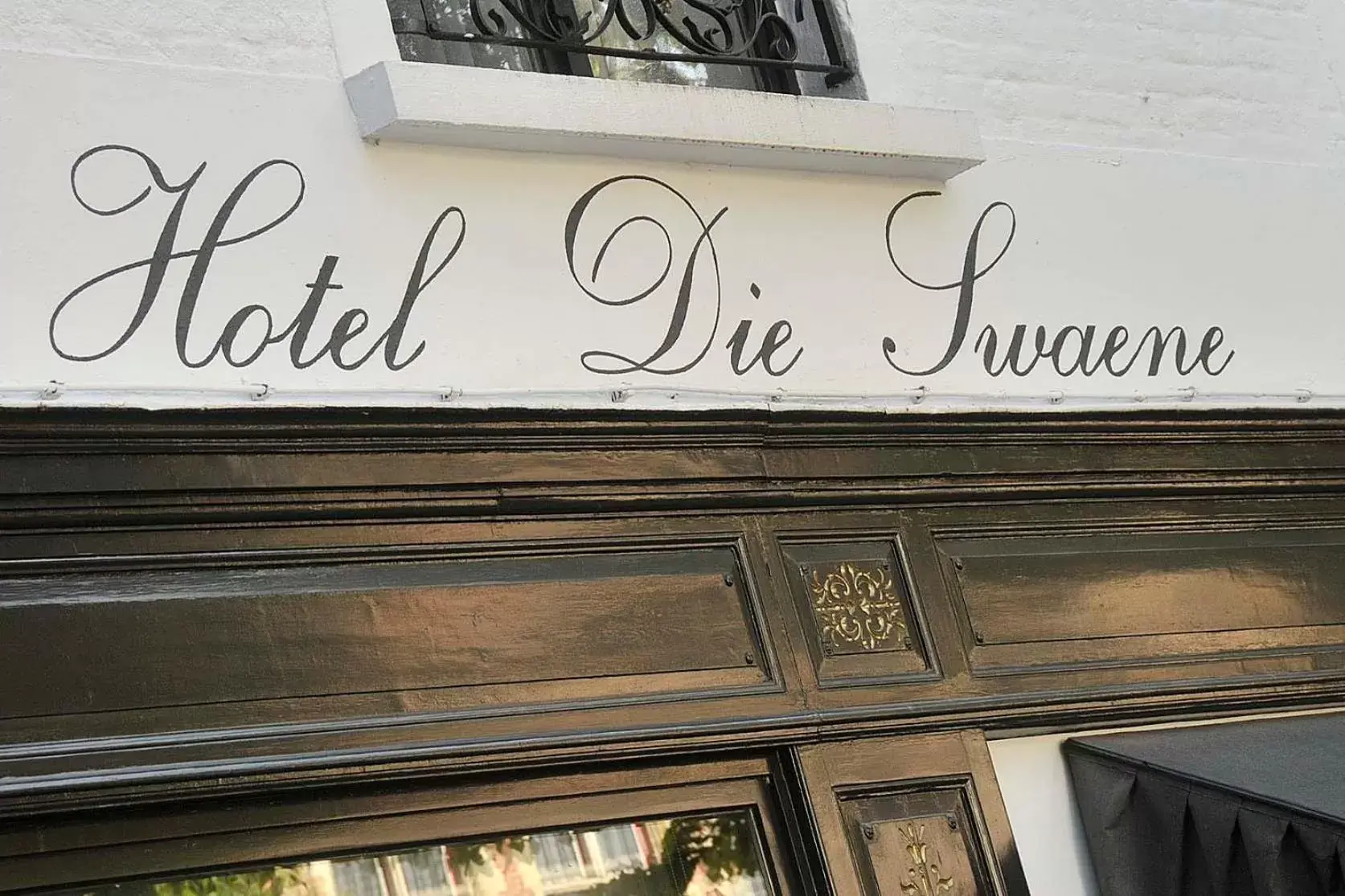 Facade/entrance, Property Logo/Sign in Boutique Hotel Die Swaene