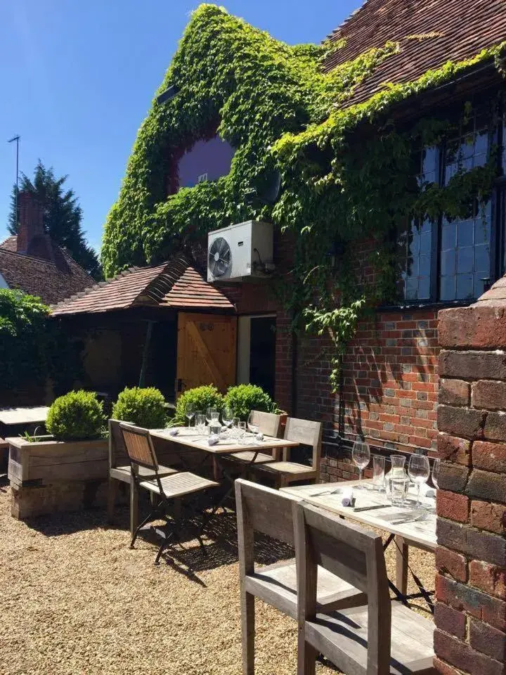 Garden, Restaurant/Places to Eat in The Crown Inn
