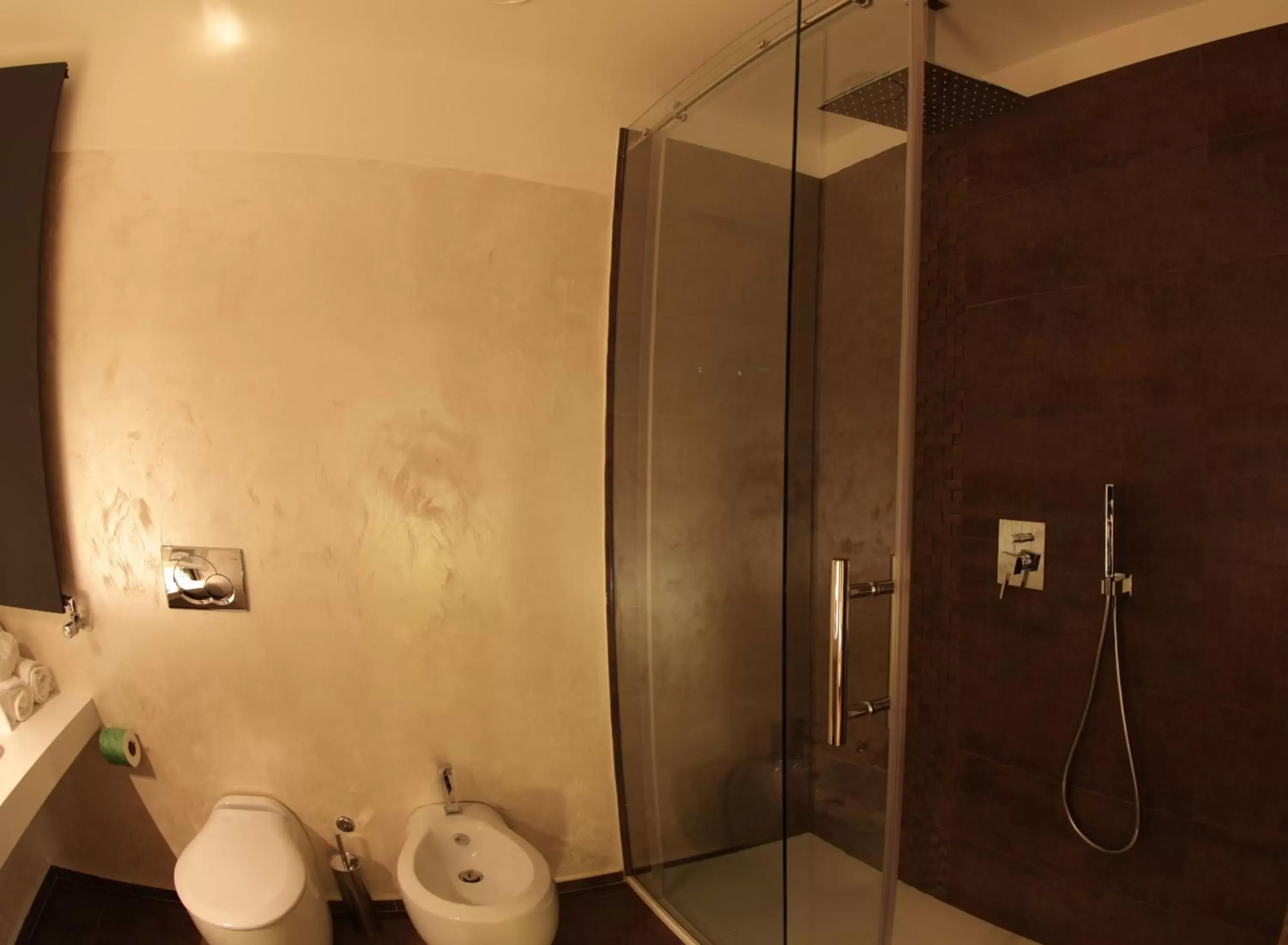 Bathroom in Hotel Cave Del Sole